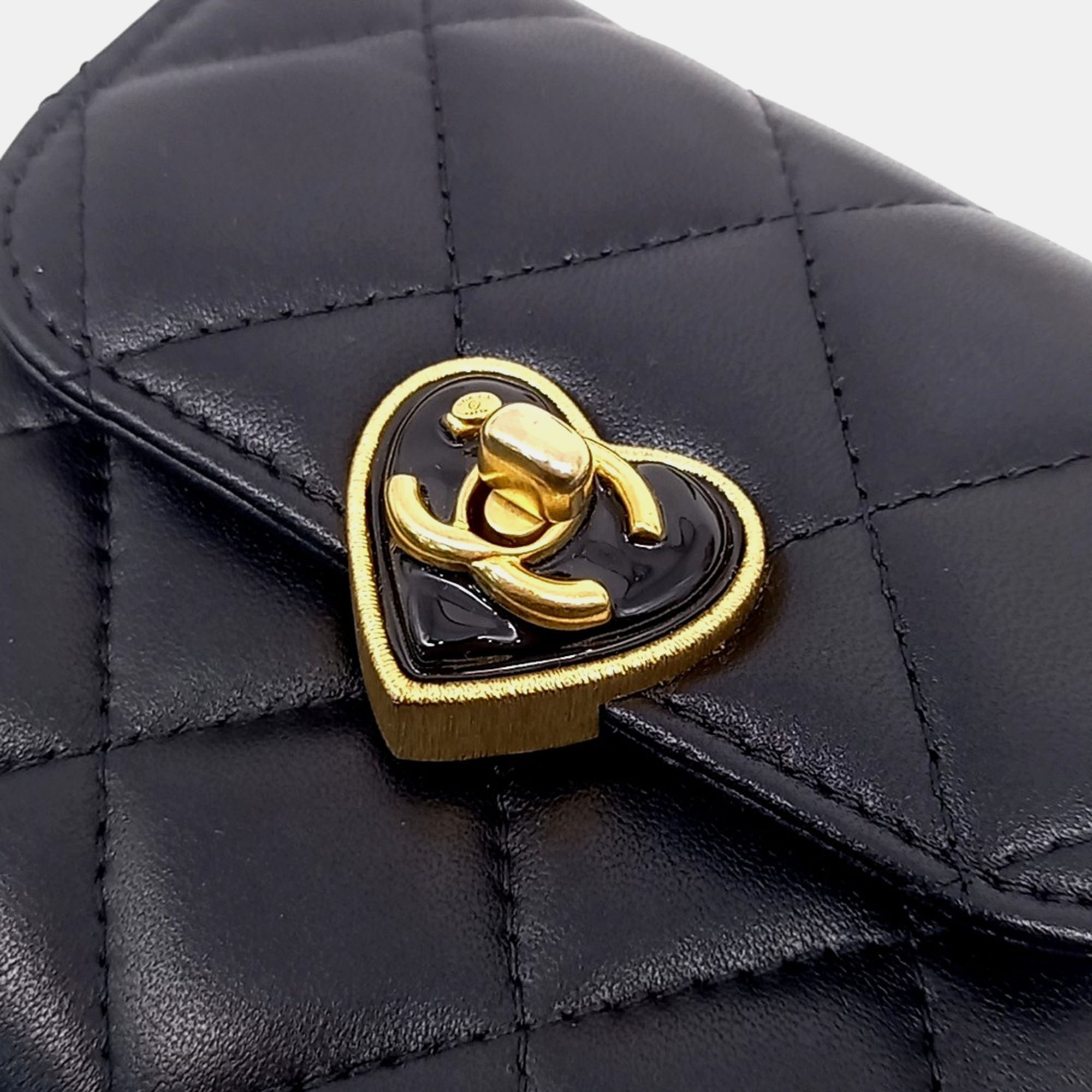Chanel Black Leather mini heart chain Crossbody bag 