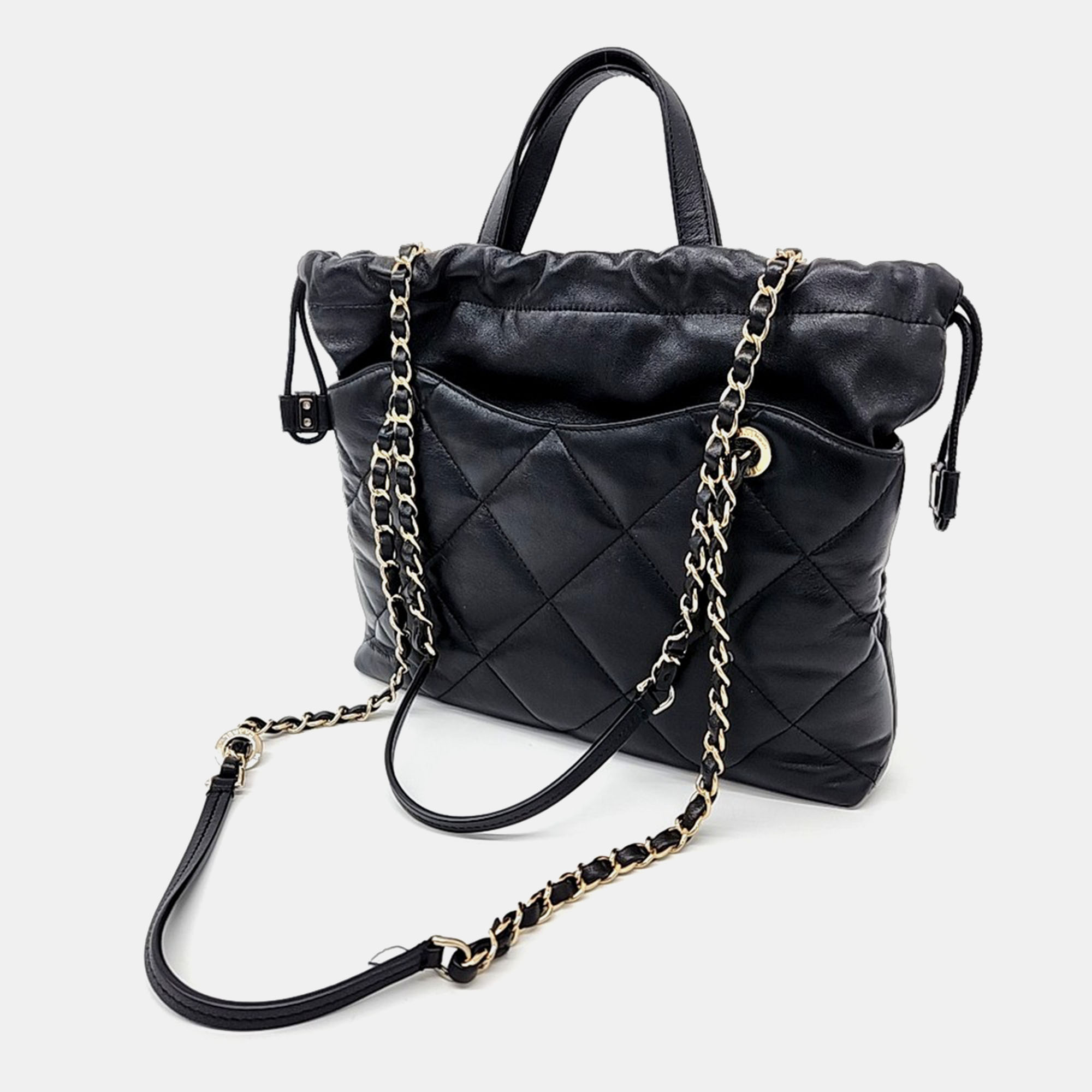 Chanel Black Leather tote bag 