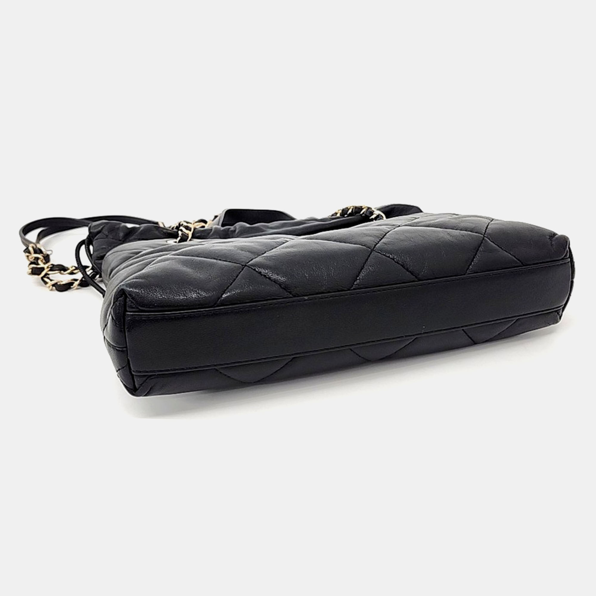 Chanel Black Leather tote bag 