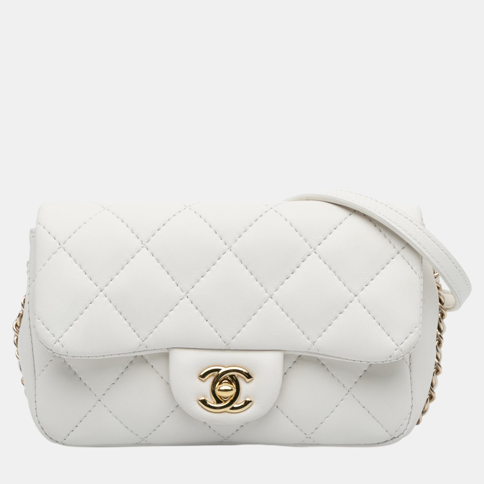 

Chanel White Quilted Lambskin My Precious Pearls Chain Flap