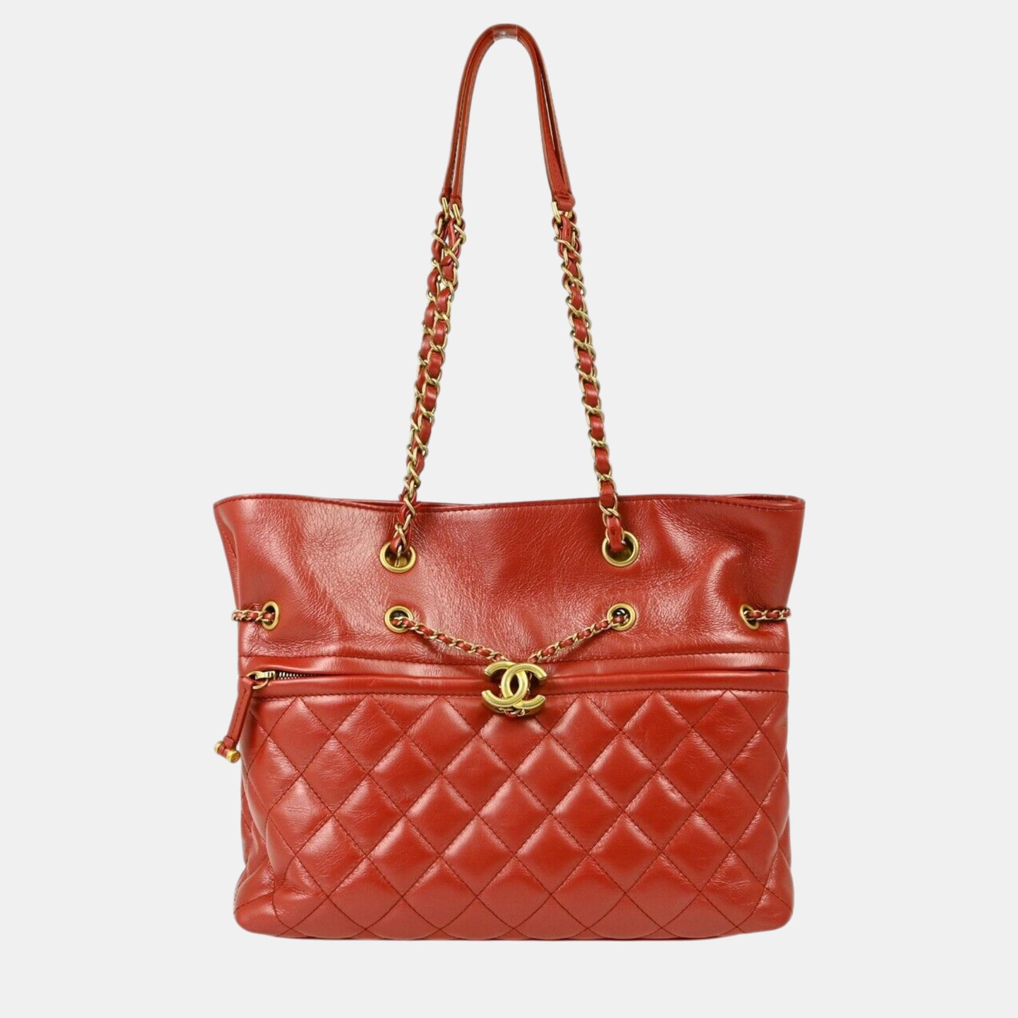 

Chanel Metallic Red Lambskin Tote Handbag