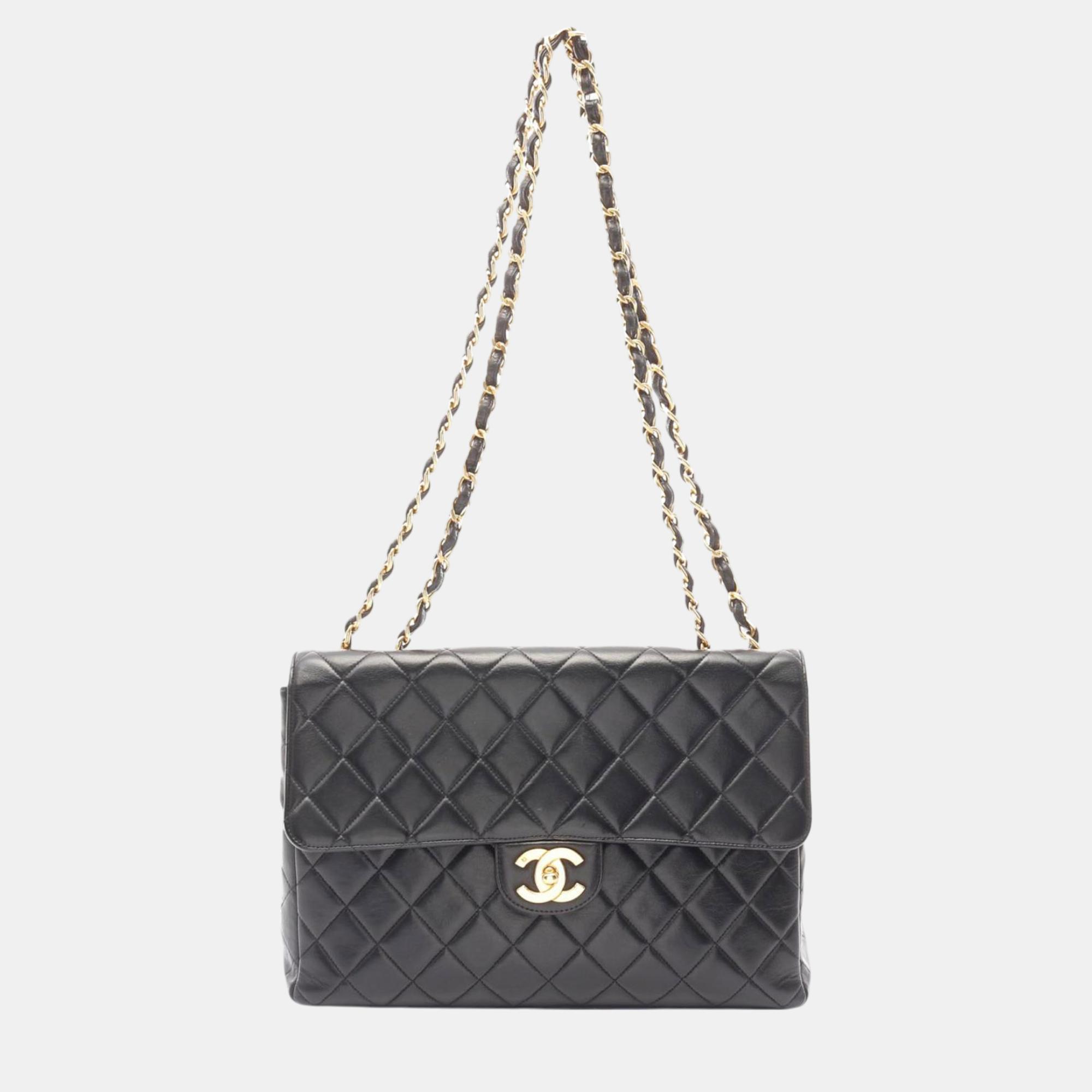 

Chanel Black Jumbo Classic Lambskin Single Flap