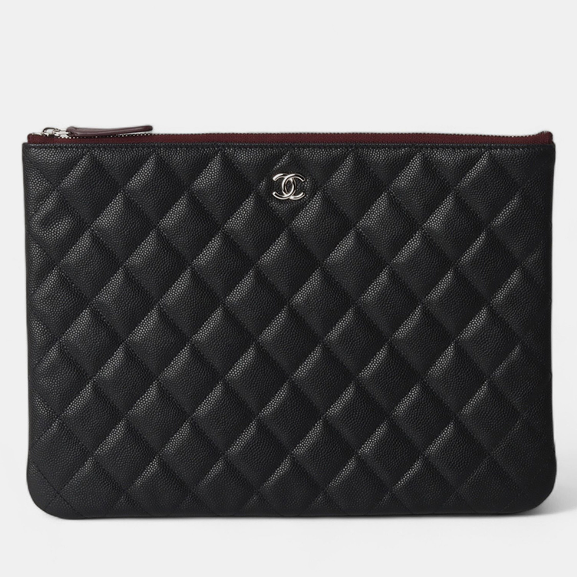 

Chanel Caviar Skin Classic New Medium Clutch, Black