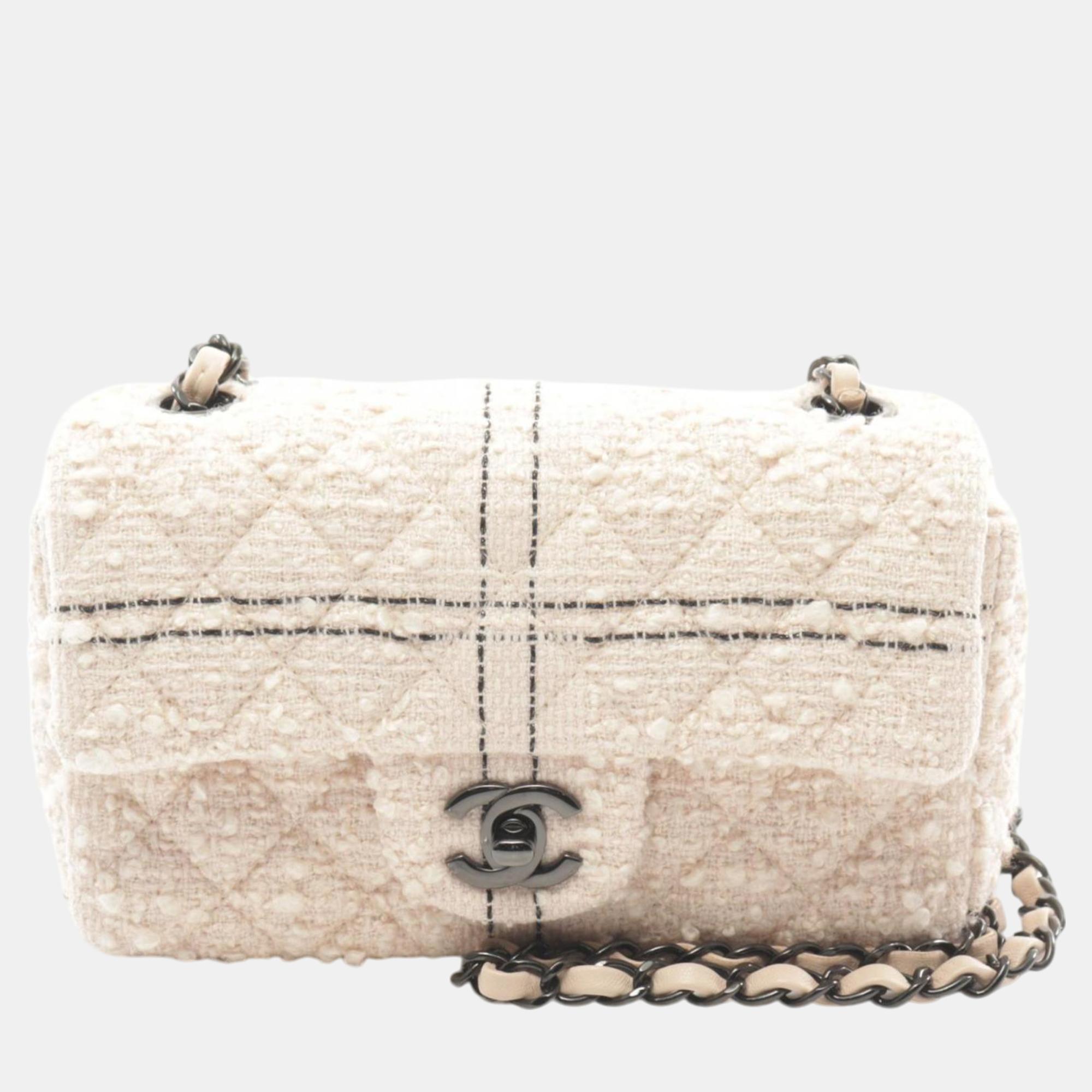 

Chanel Pink/Black Fabric Leather Shoulder Bag