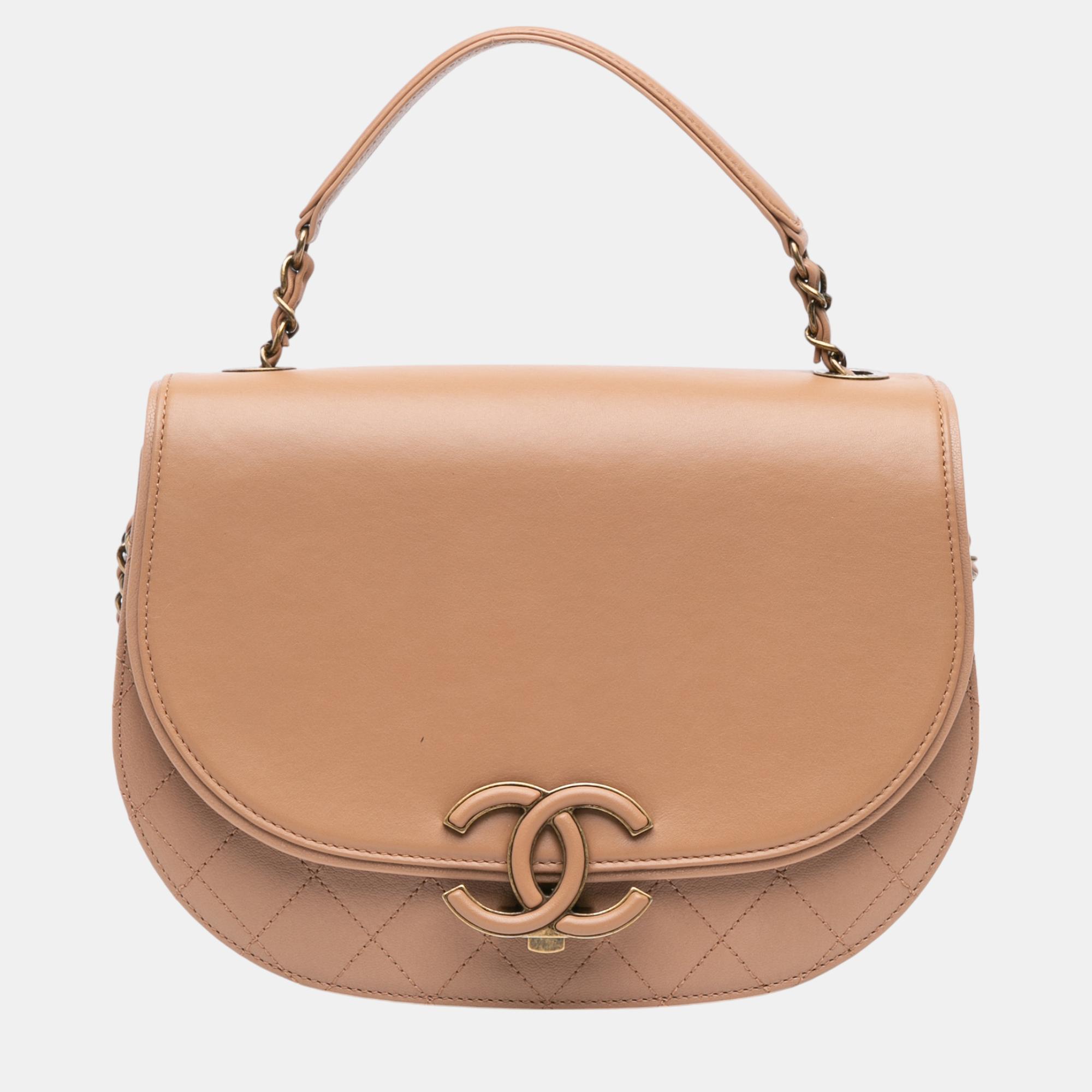 

Chanel Brown Medium Calfskin Coco Curve Flap