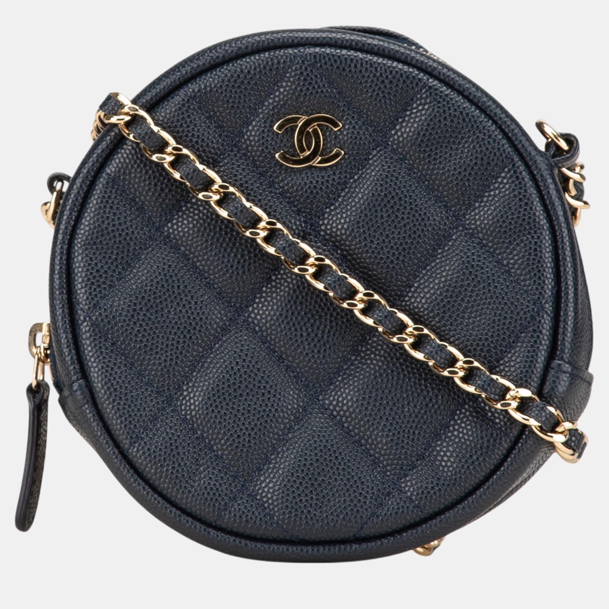 

Chanel Navy Blue CC Quilted Caviar Round Clutch With Chain