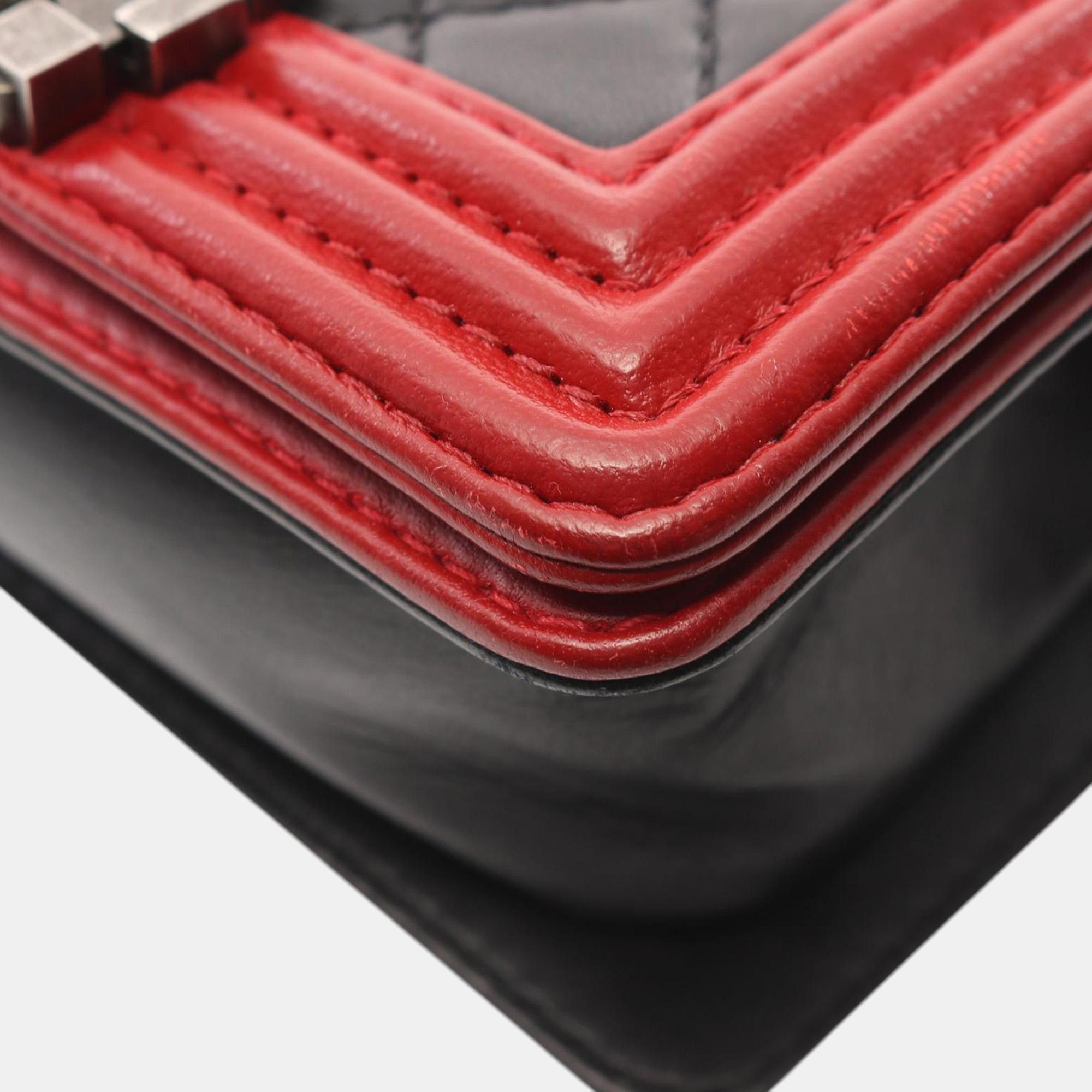 Chanel Black/Red Mini Bicolor Quilted Lambskin Boy Flap 