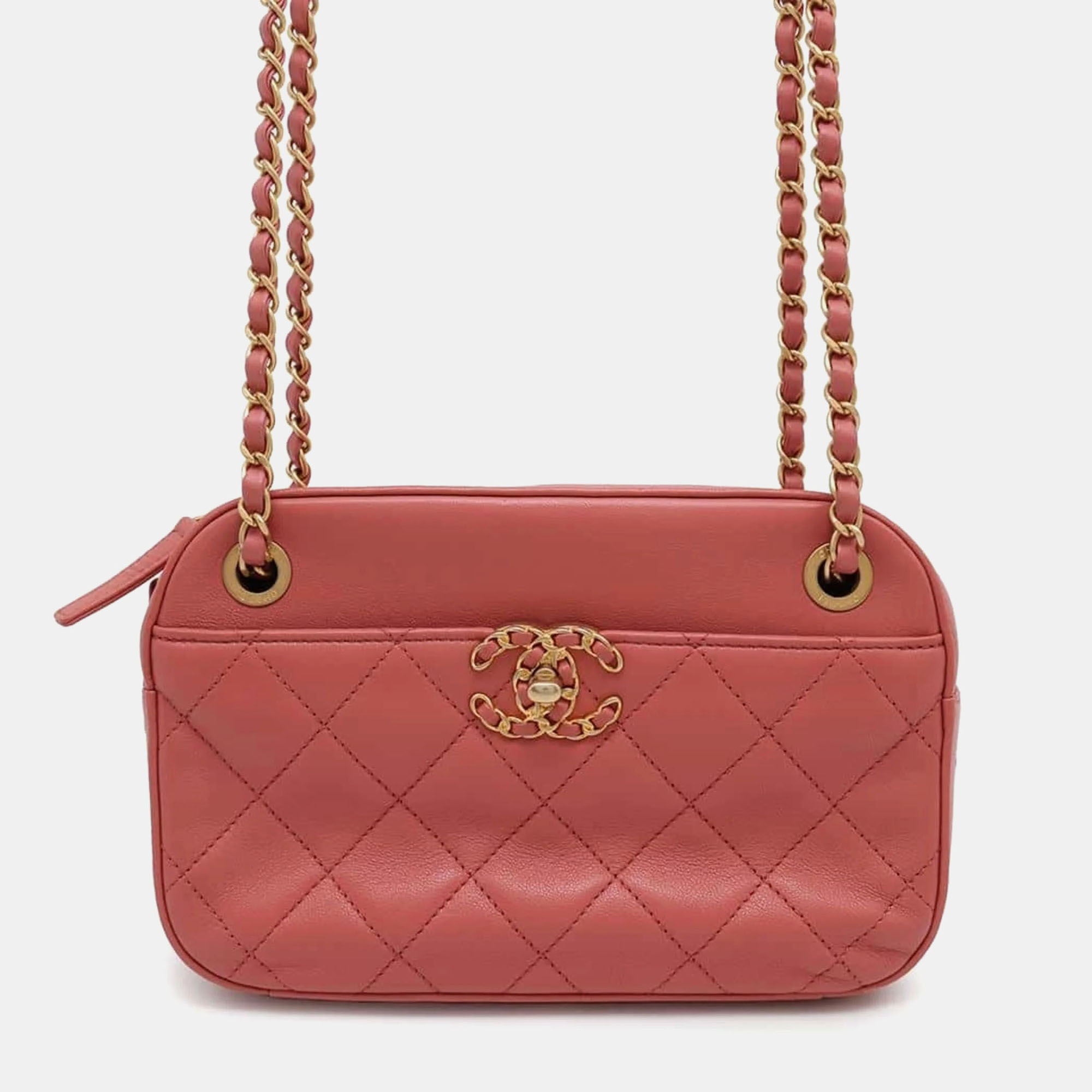 

Chanel Lambskin Matelasse CC Camera Chain Shoulder Bag, Pink