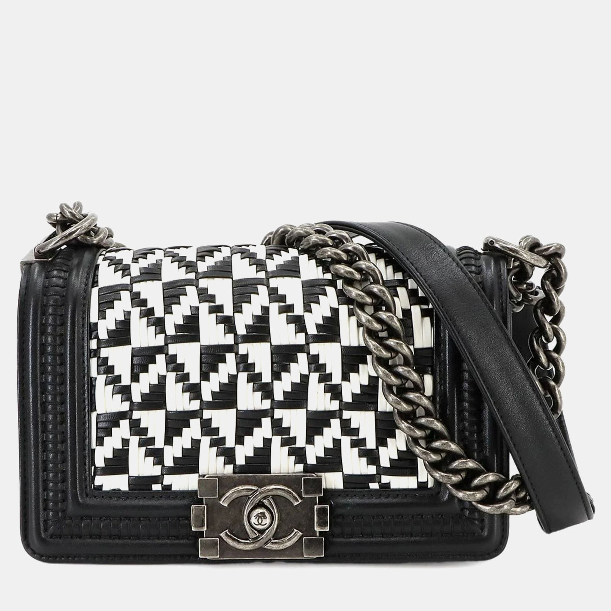 

Chanel Black White Leather Boy Chain Shoulder Bag