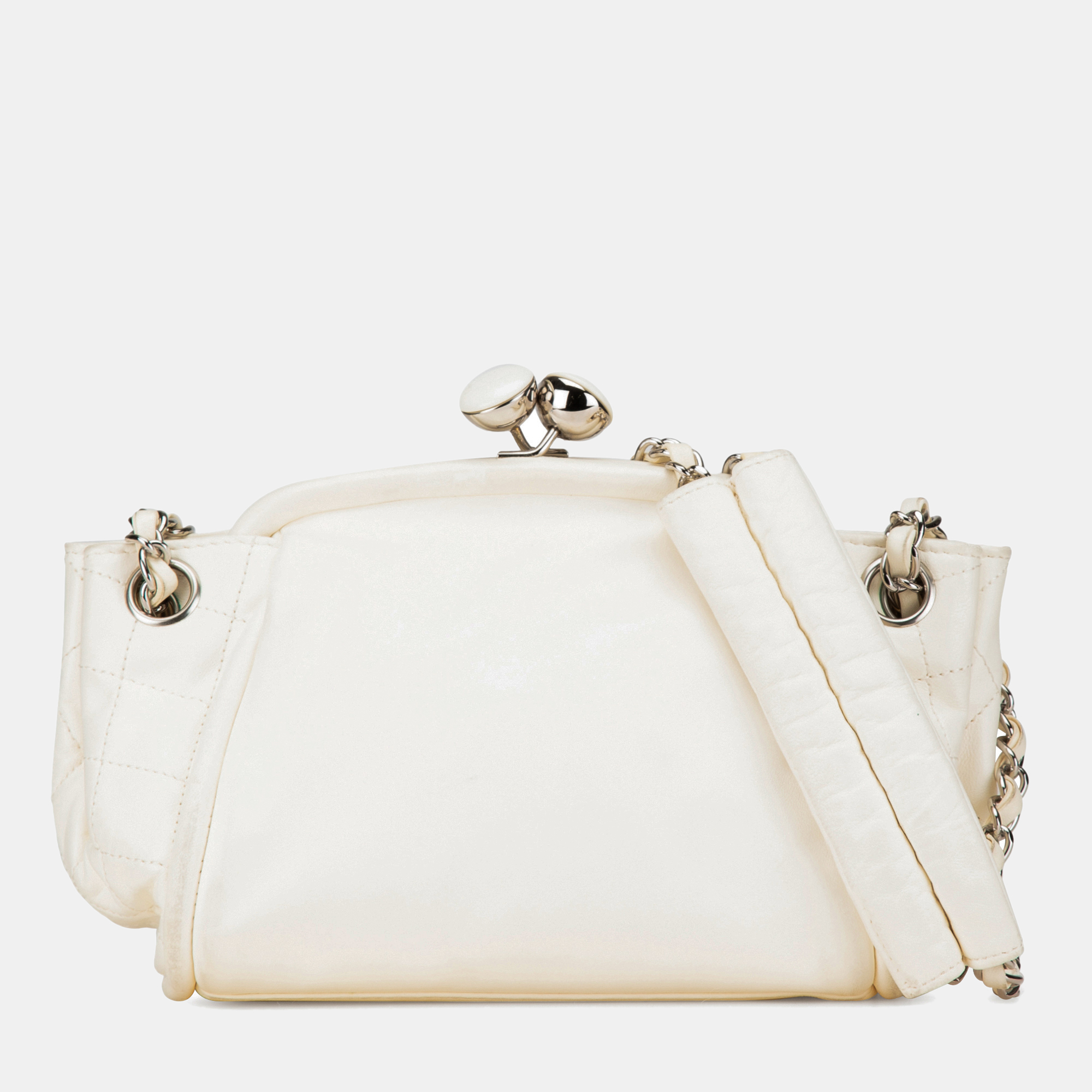 

Chanel White Lambskin Kiss Lock Accordion Shoulder Bag