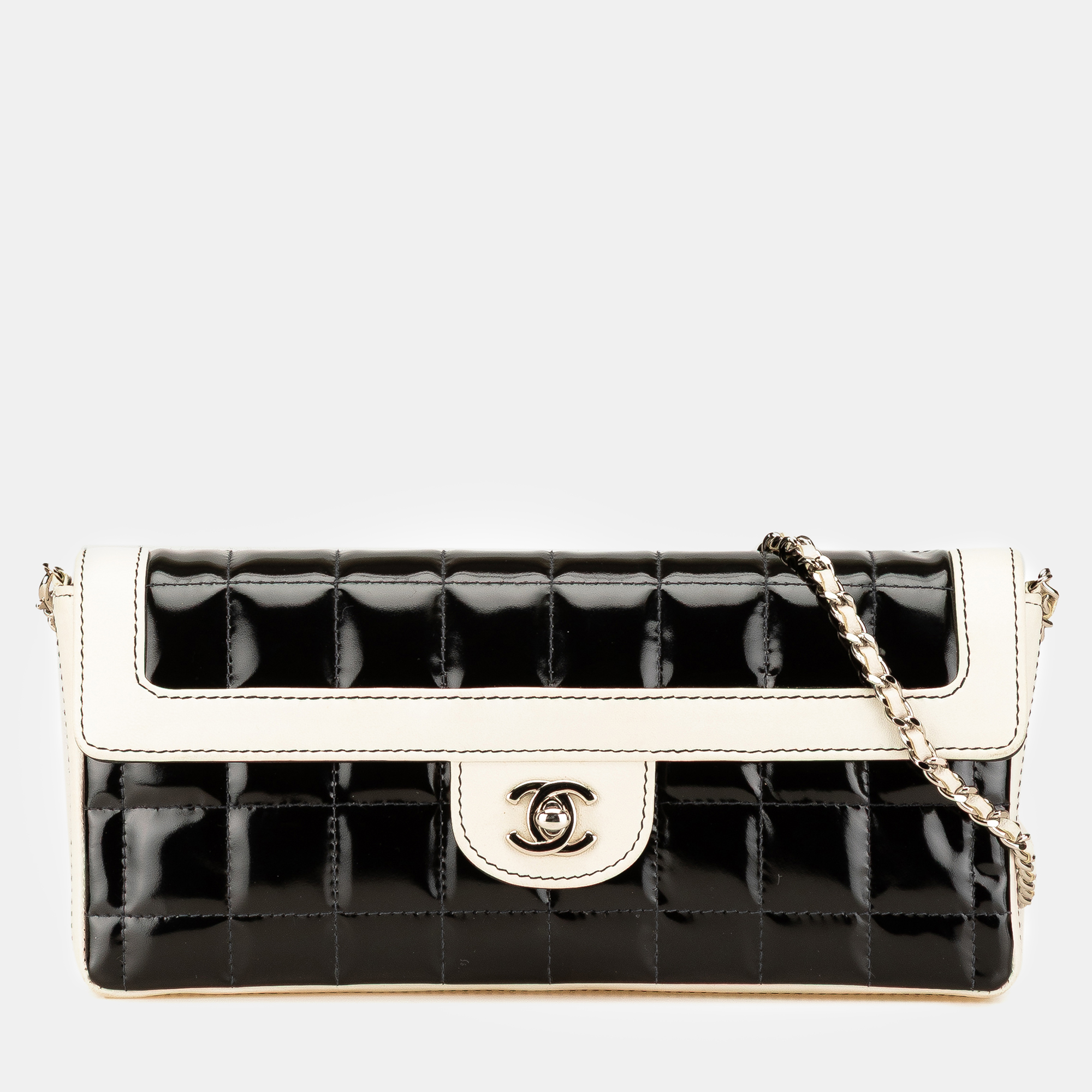 

Chanel Black White Bicolor Patent Chocolate Bar Flap