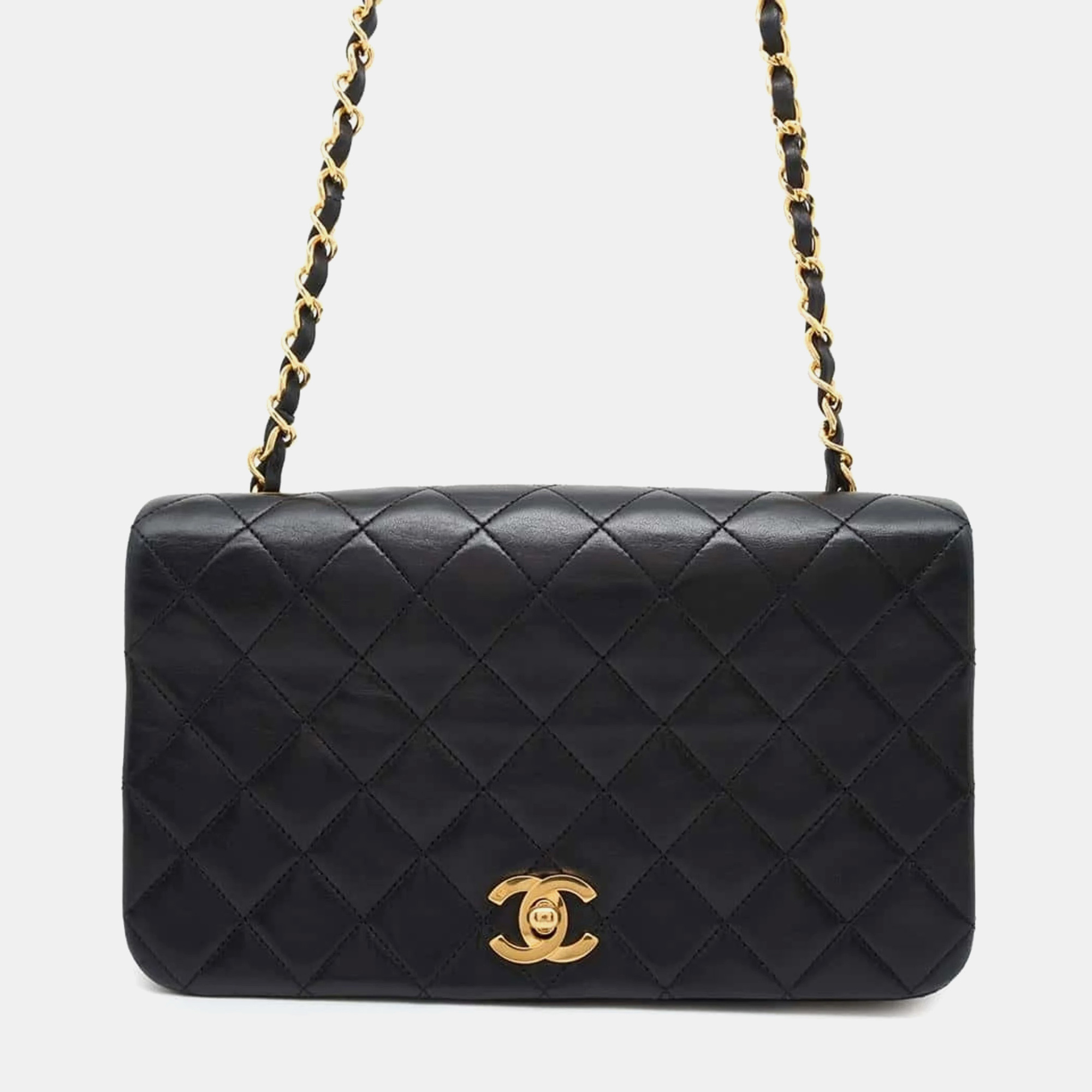 

Chanel Black Lambskin Full Flap Chain Shoulder Bag