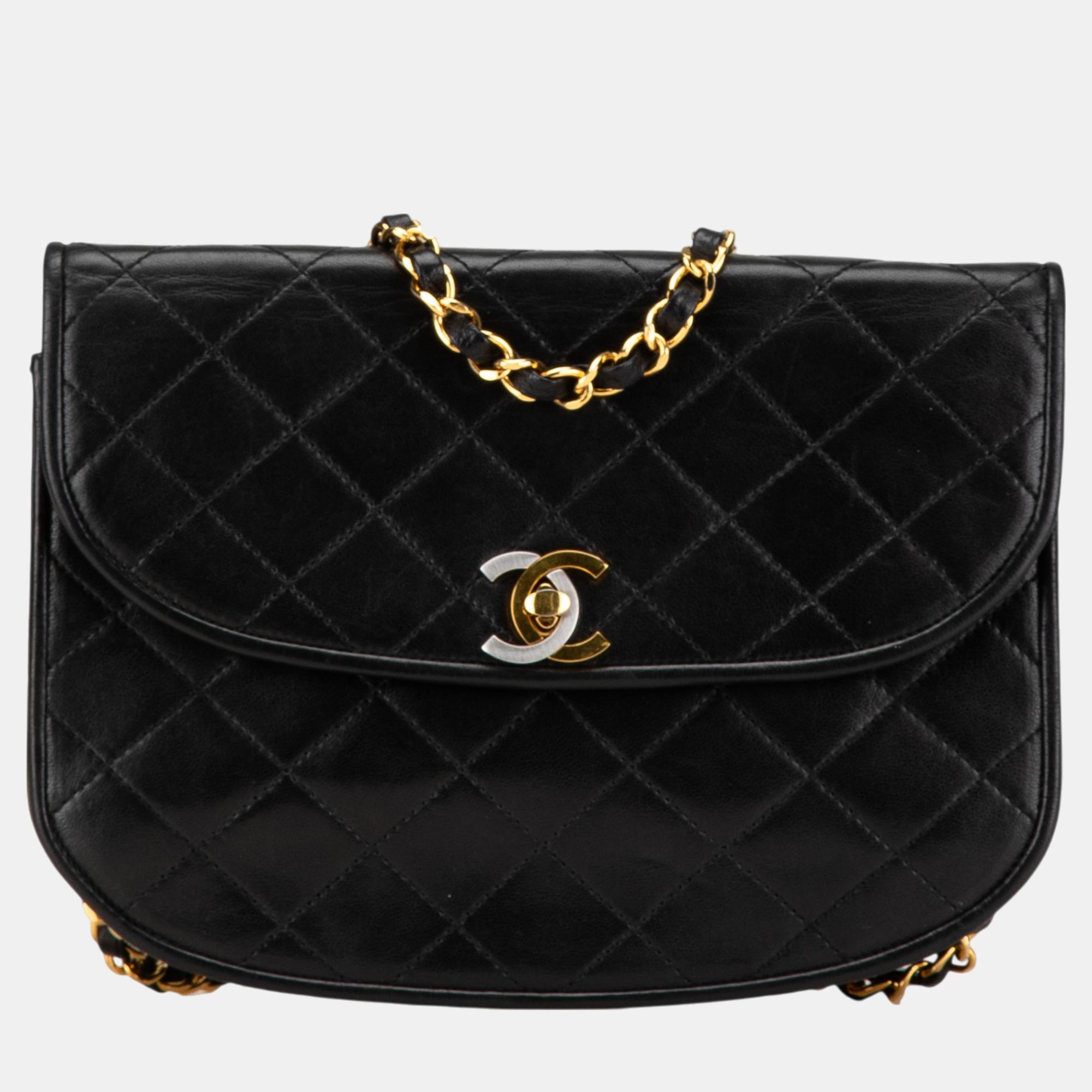 

Chanel Black CC Quilted Lambskin Paris Round Flap