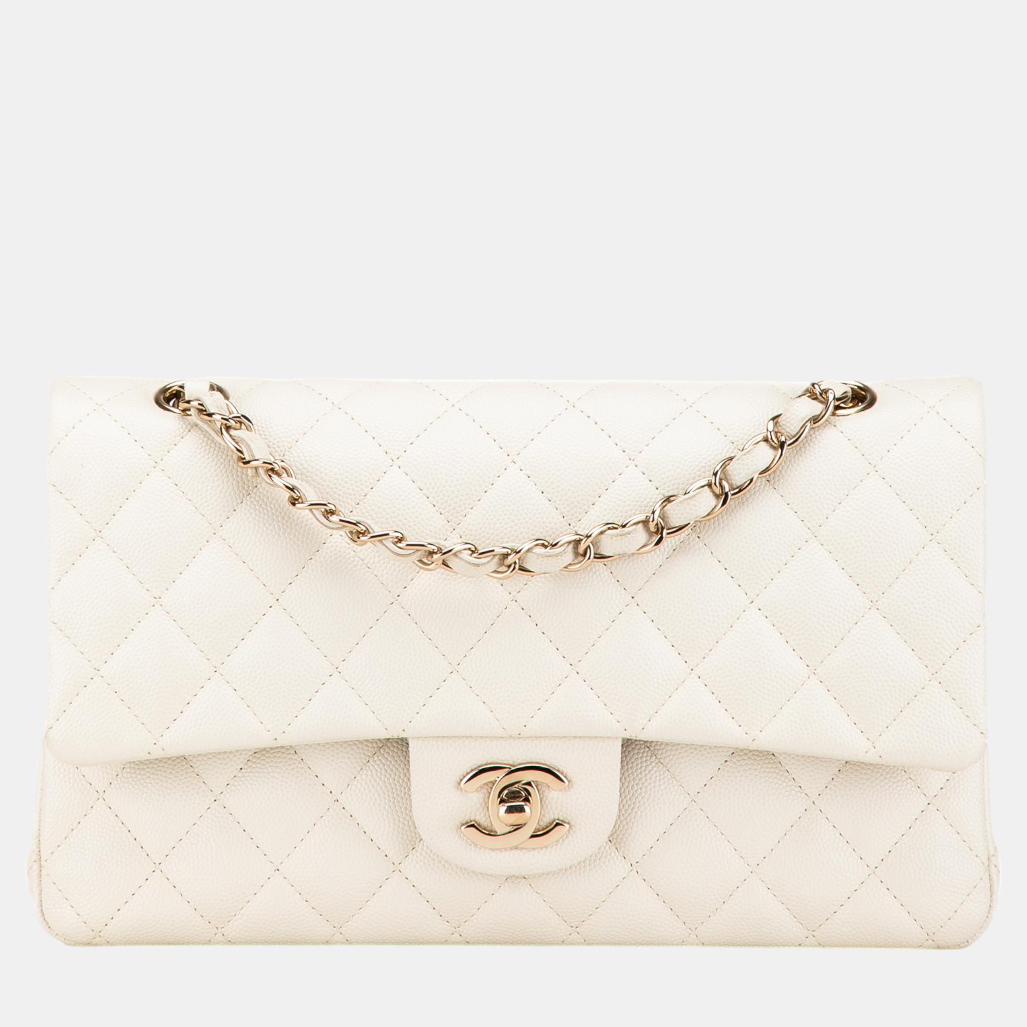 

Chanel White Medium Classic Caviar Double Flap