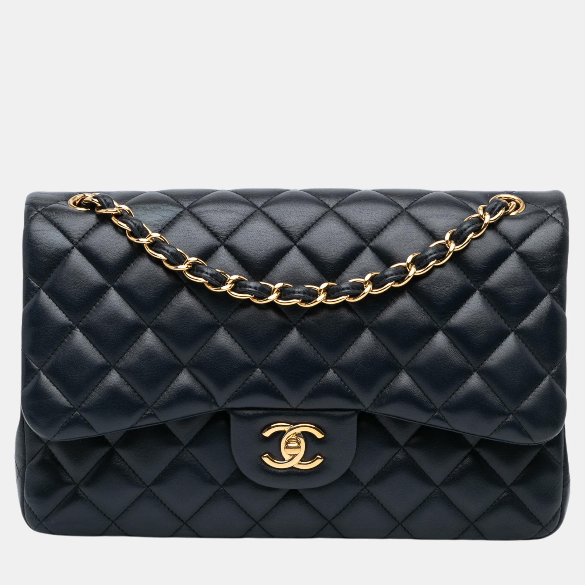 

Chanel Black Jumbo Classic Lambskin Double Flap