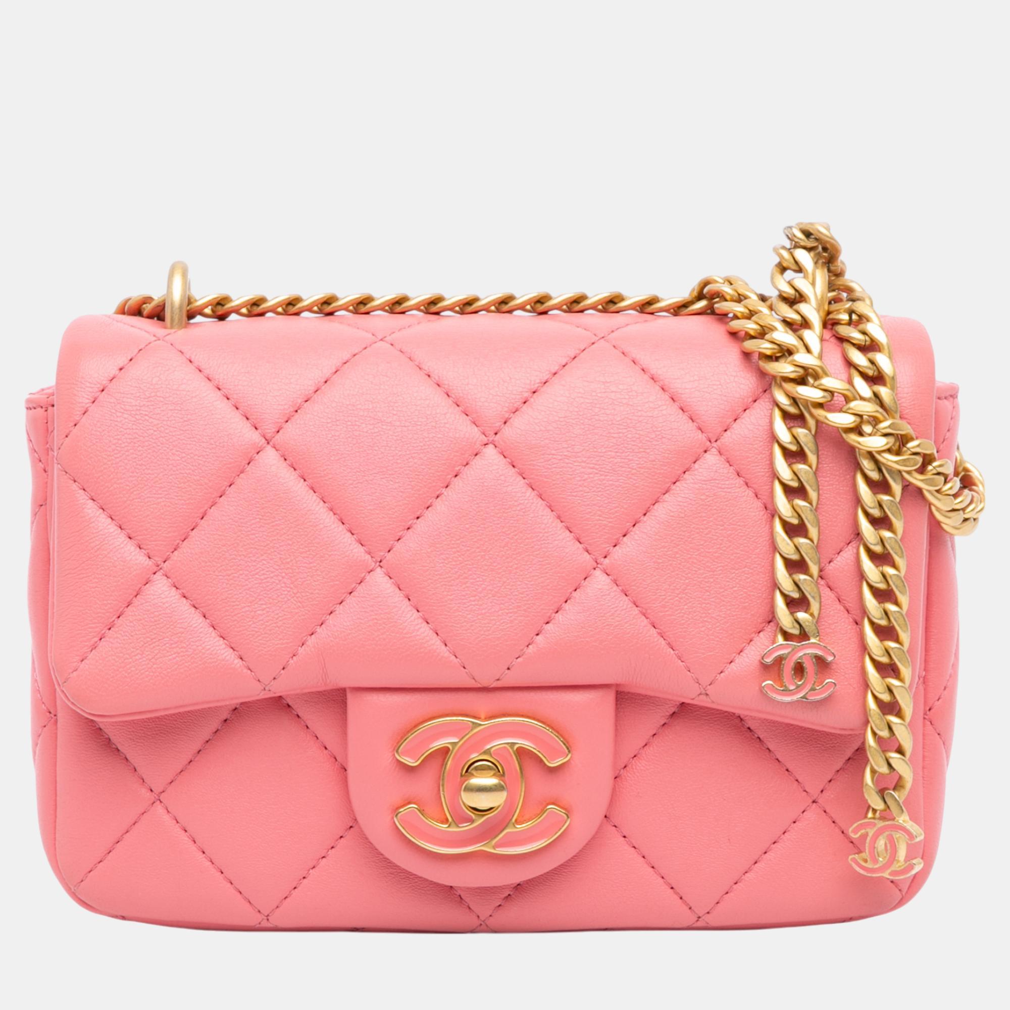 

Chanel Pink Mini Lambskin Pending CC Flap