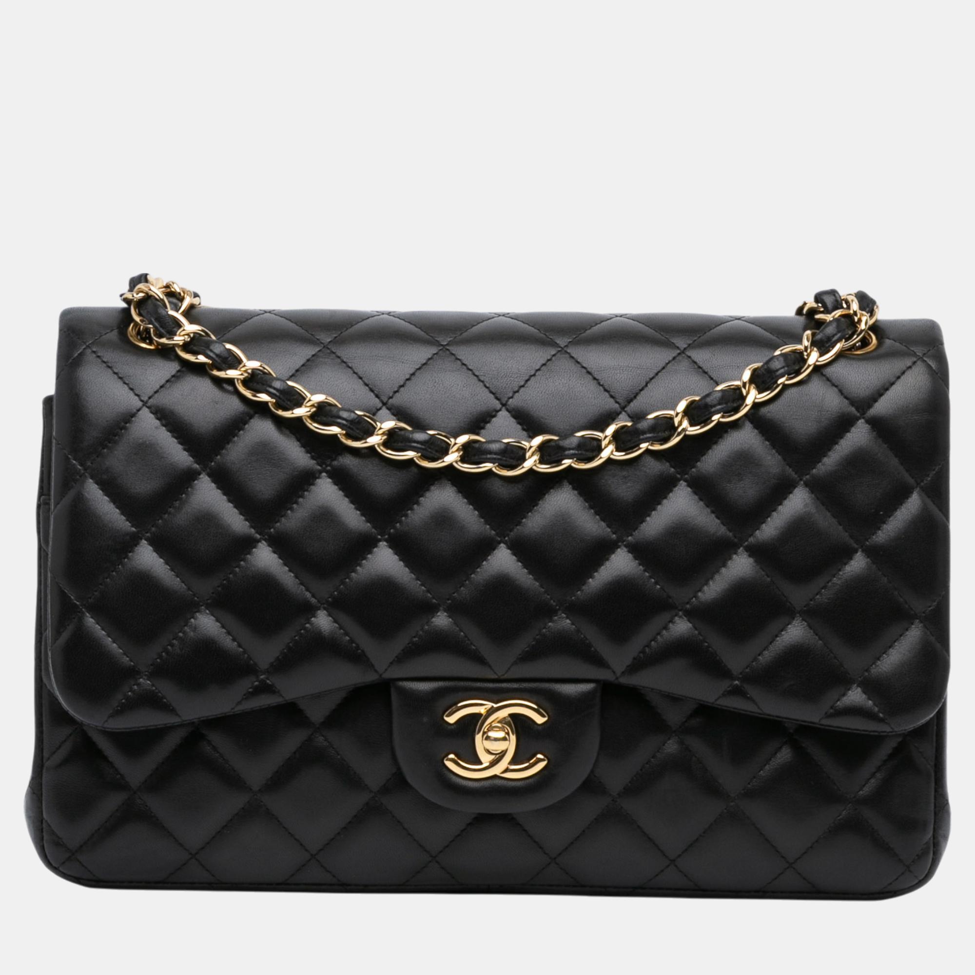 

Chanel Black Jumbo Classic Lambskin Double Flap