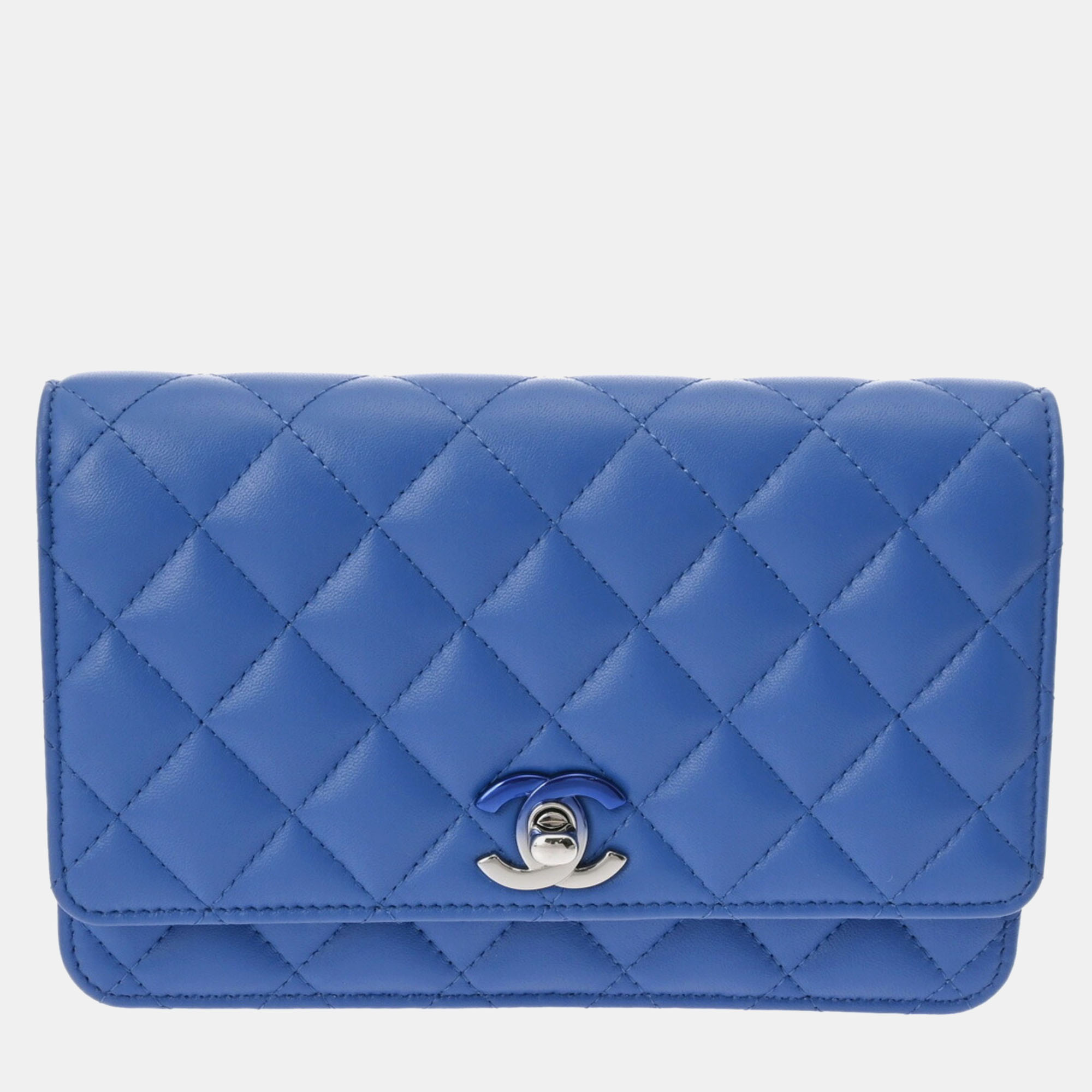 Pre-owned Chanel Blue Lambskin Chain Wallet Bag