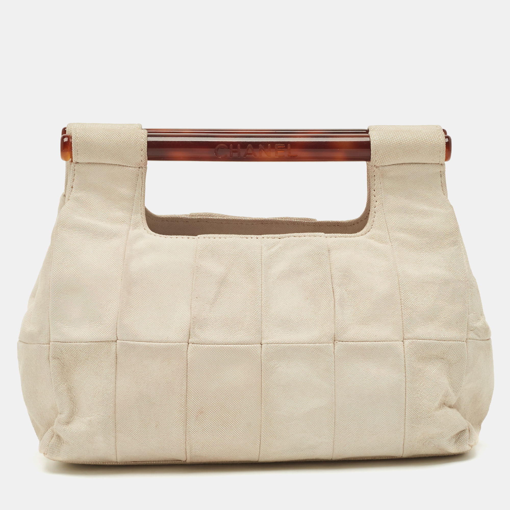 

Chanel White iridescent Suede Cut Out Handle Clutch