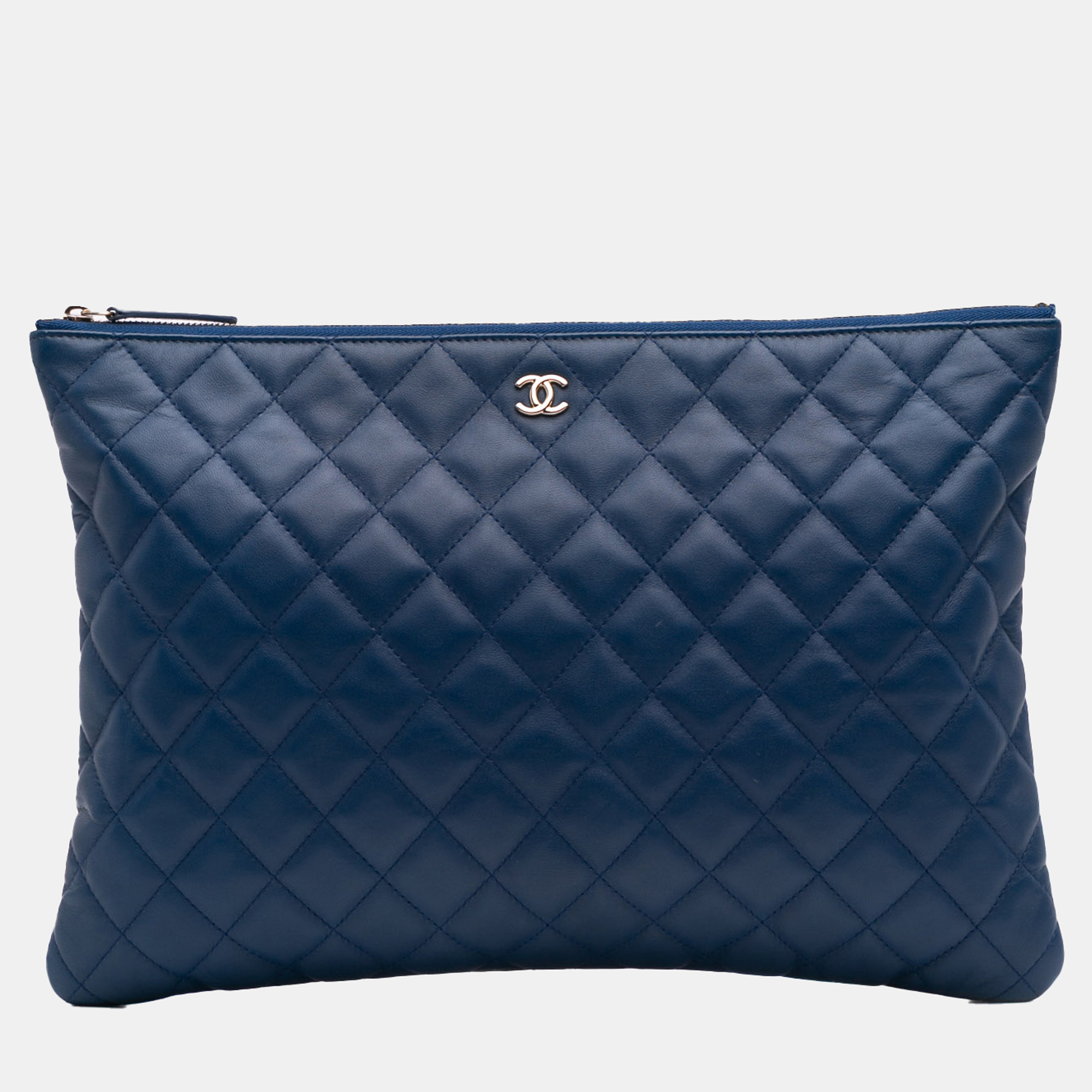 

Chanel Navy Blue Large Quilted Lambskin O Case Clutch