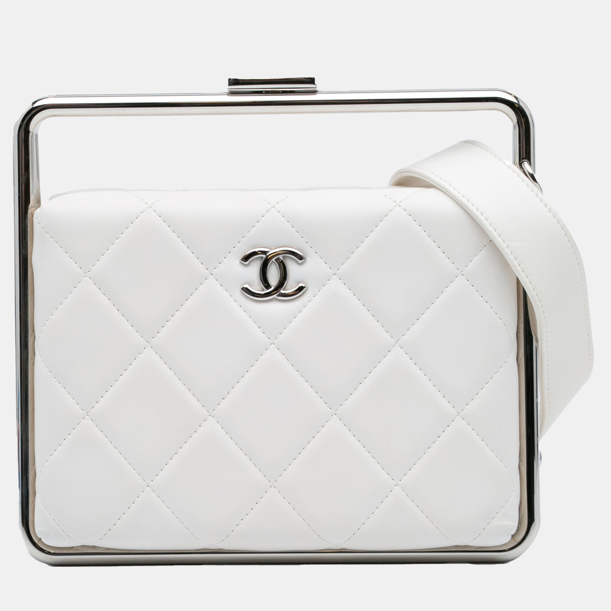

Chanel White Quilted Lambskin Metal Bar Convertible Clutch