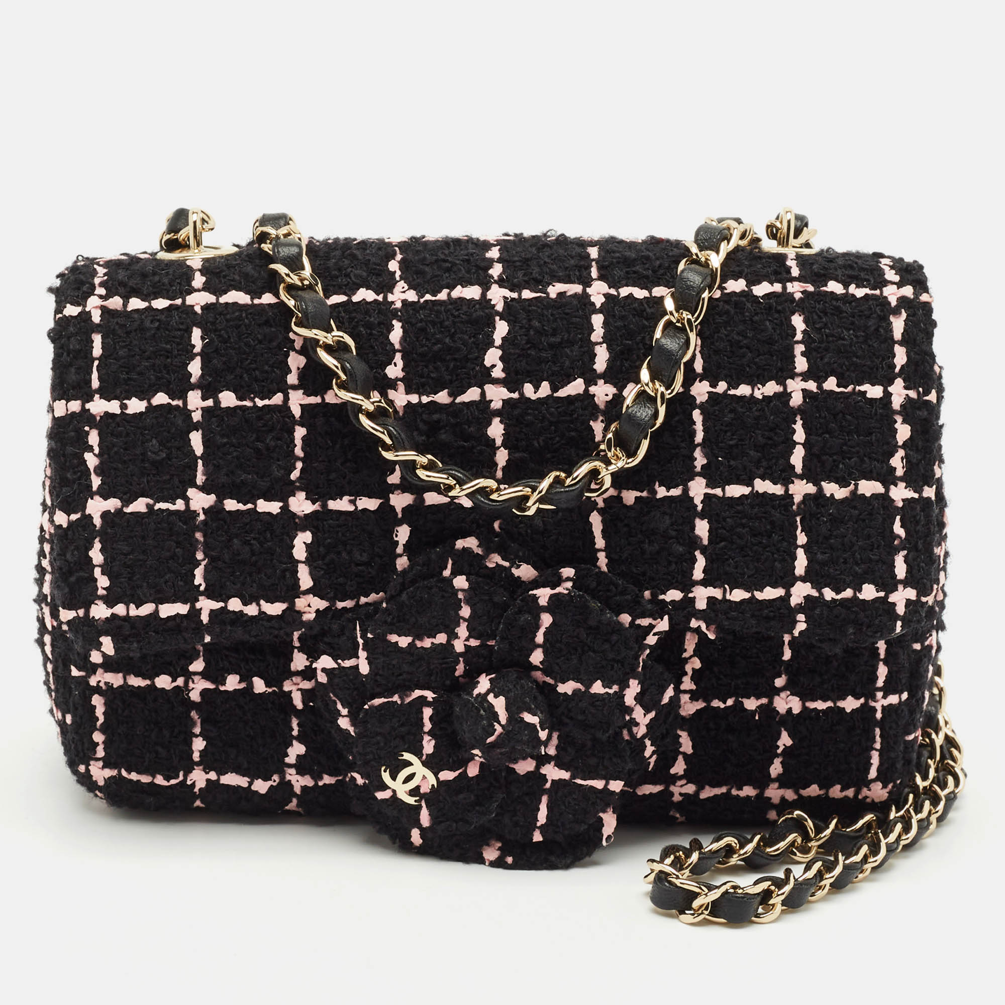 

Chanel Black/Pink Tweed Camellia  Flap Bag