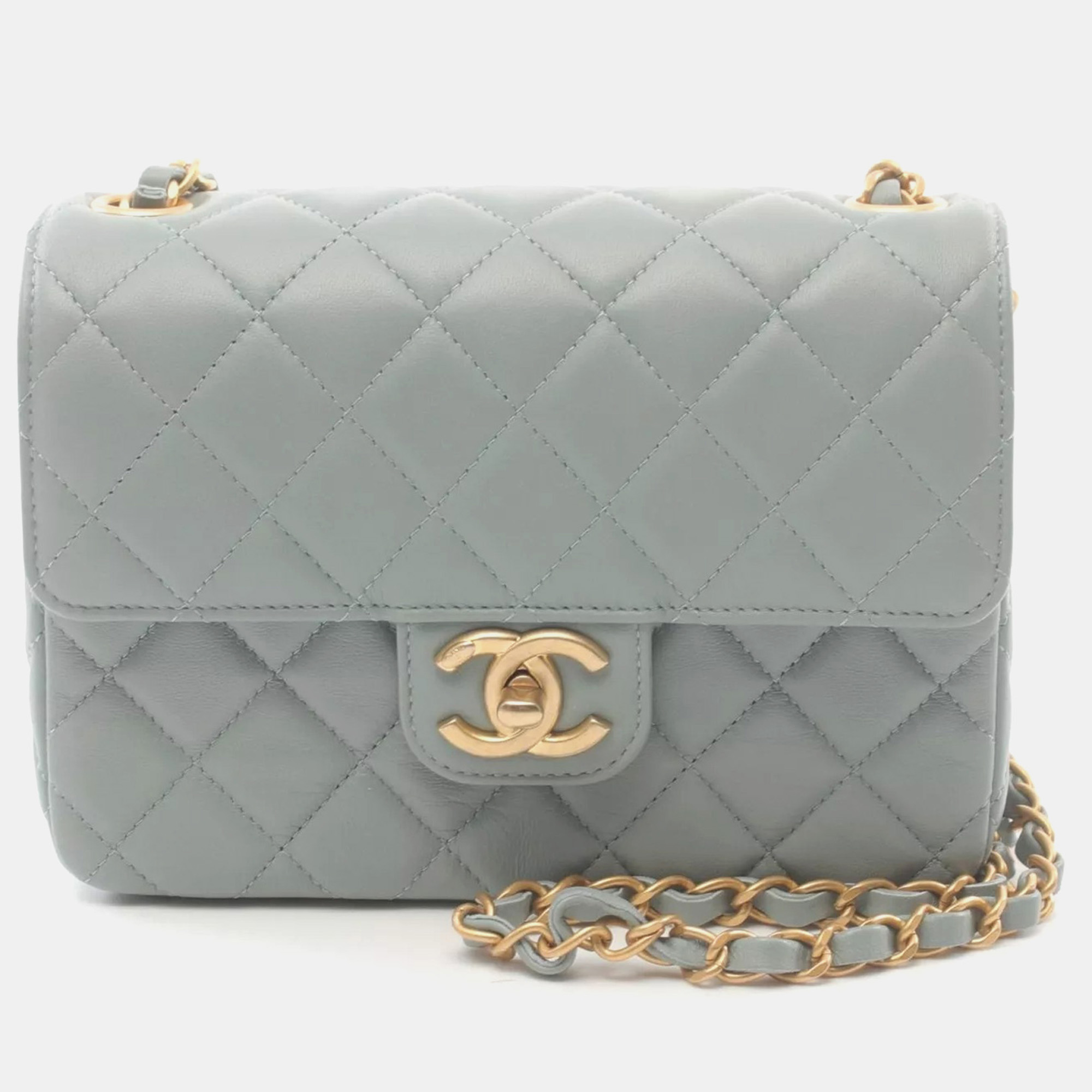 

Chanel Blue Tone Lambskin Shoulder Bag