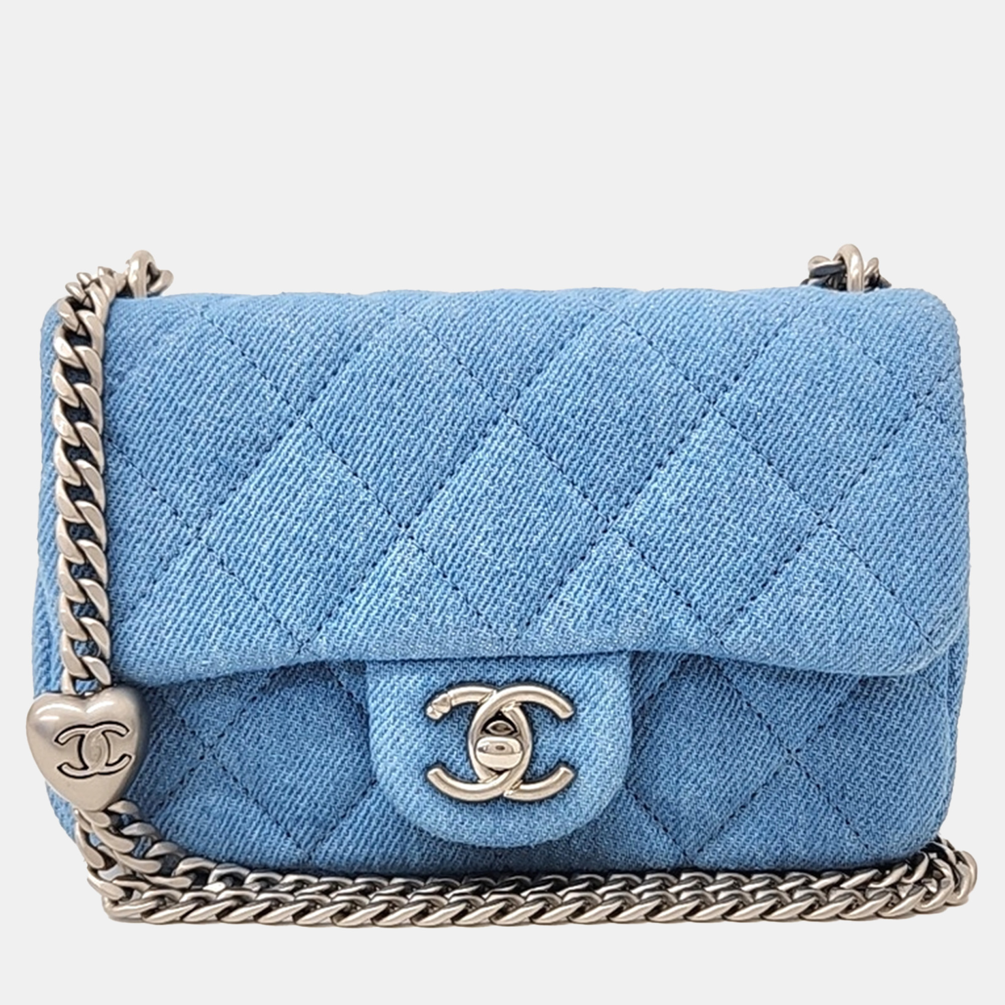 

Chanel Blue Leather Denim Heart Ball New Mini crossbody Bag