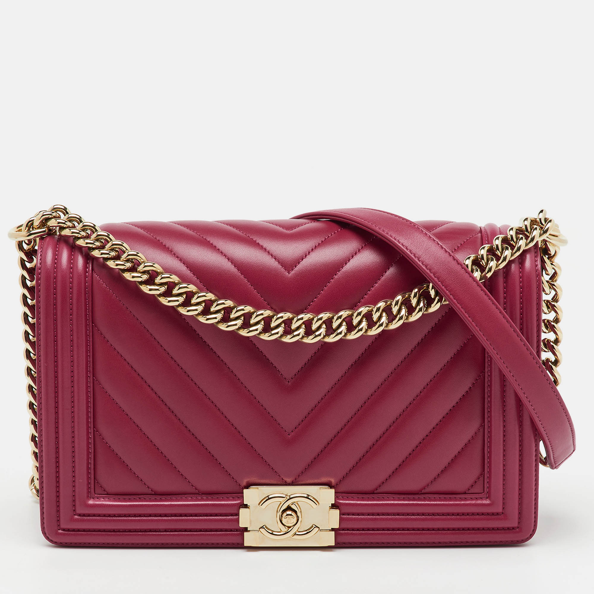 

Chanel Pink Quilted Chevron Leather New Medium Boy Flap Bag