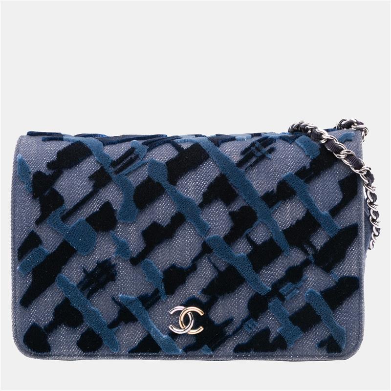 

Chanel Navy Blue Denim and Velvet Wallet On Chain