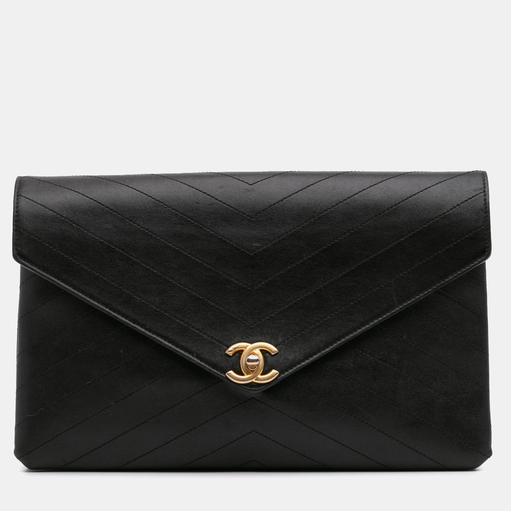 

Chanel Black CC Chevron Calfskin Envelope Clutch