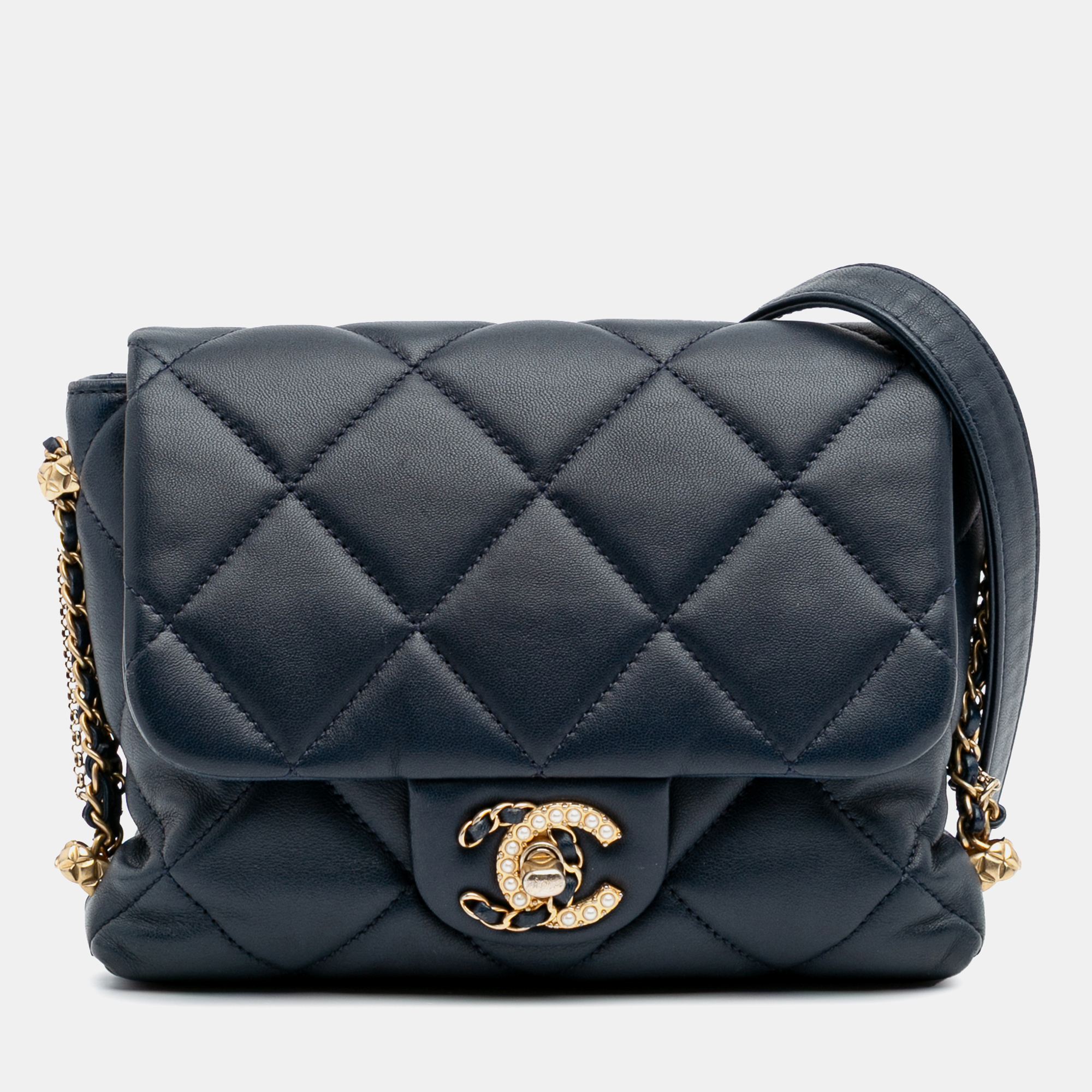 

Chanel Navy Blue Mini Quilted Lambskin Crush on Chains Flap