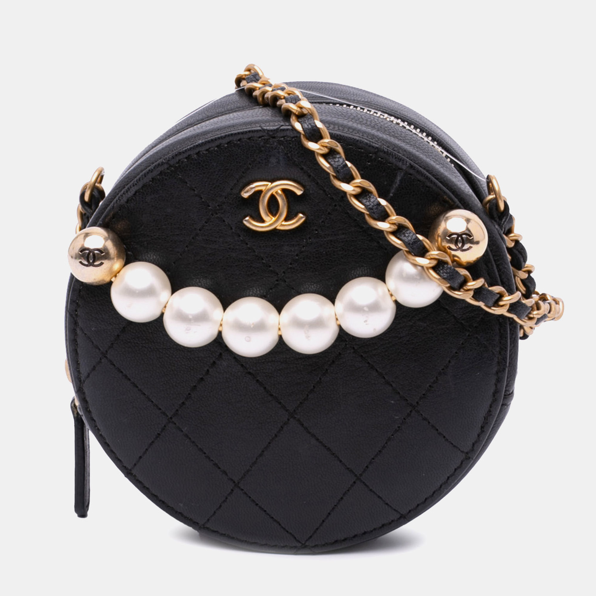 

Chanel Black Lambskin Pearl Round Clutch On Chain
