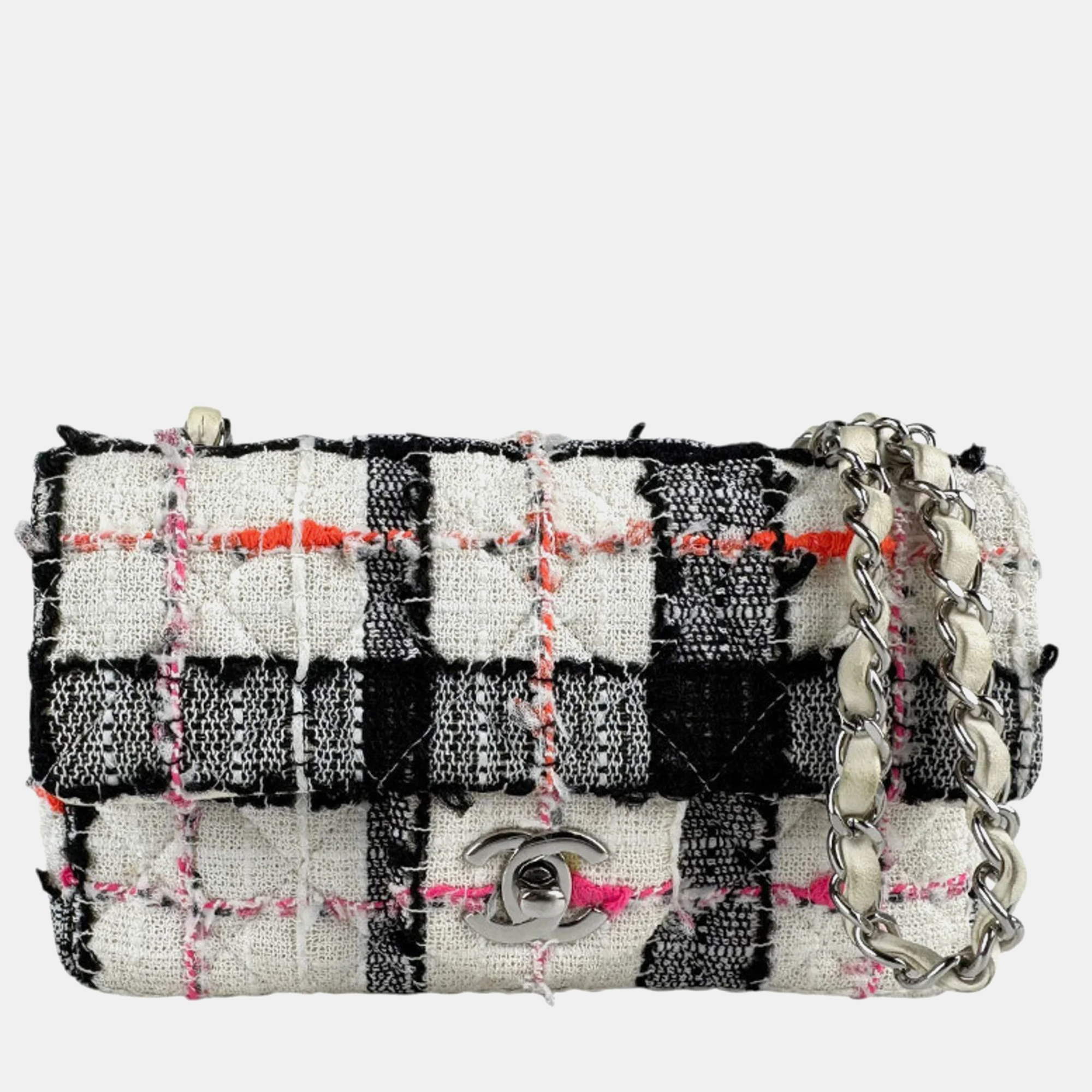 

Chanel Off-White Multicolor Tweed Chain Shoulder Bag