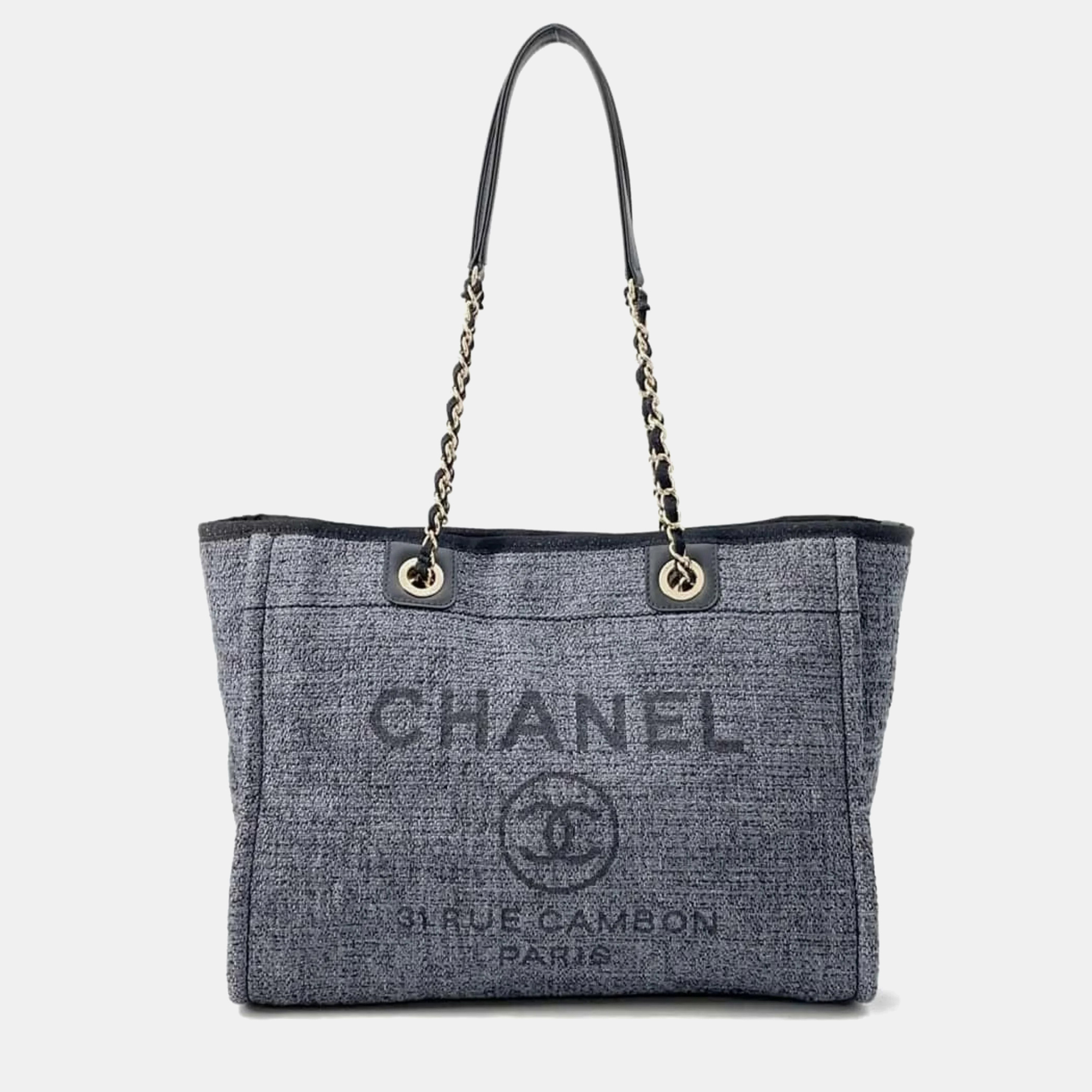

Chanel Gray Raffia Deauville Medium Tote Bag, Grey