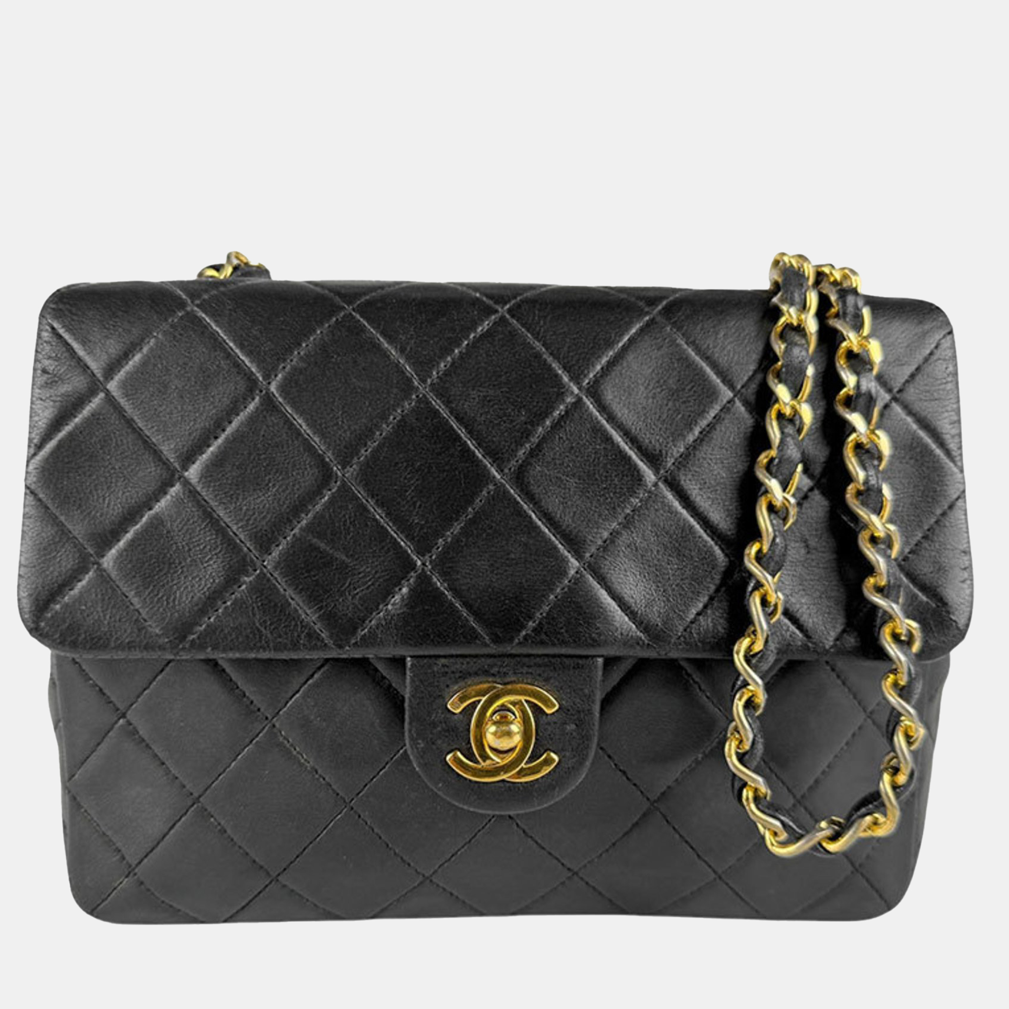 

Chanel Black Matelasse Leather Flap CC Shoulder Bag