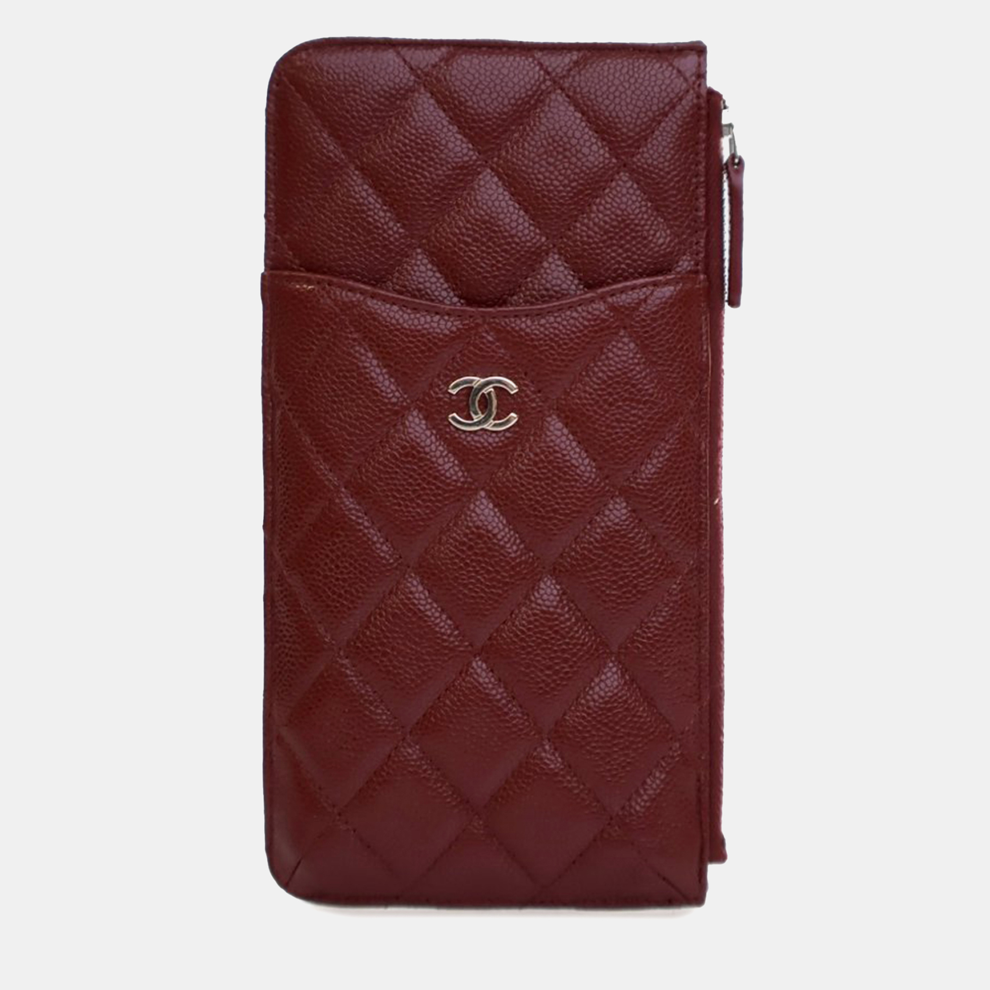 

Chanel Red Caviar CC Quilted Flat Phone Case Wallet Pouch