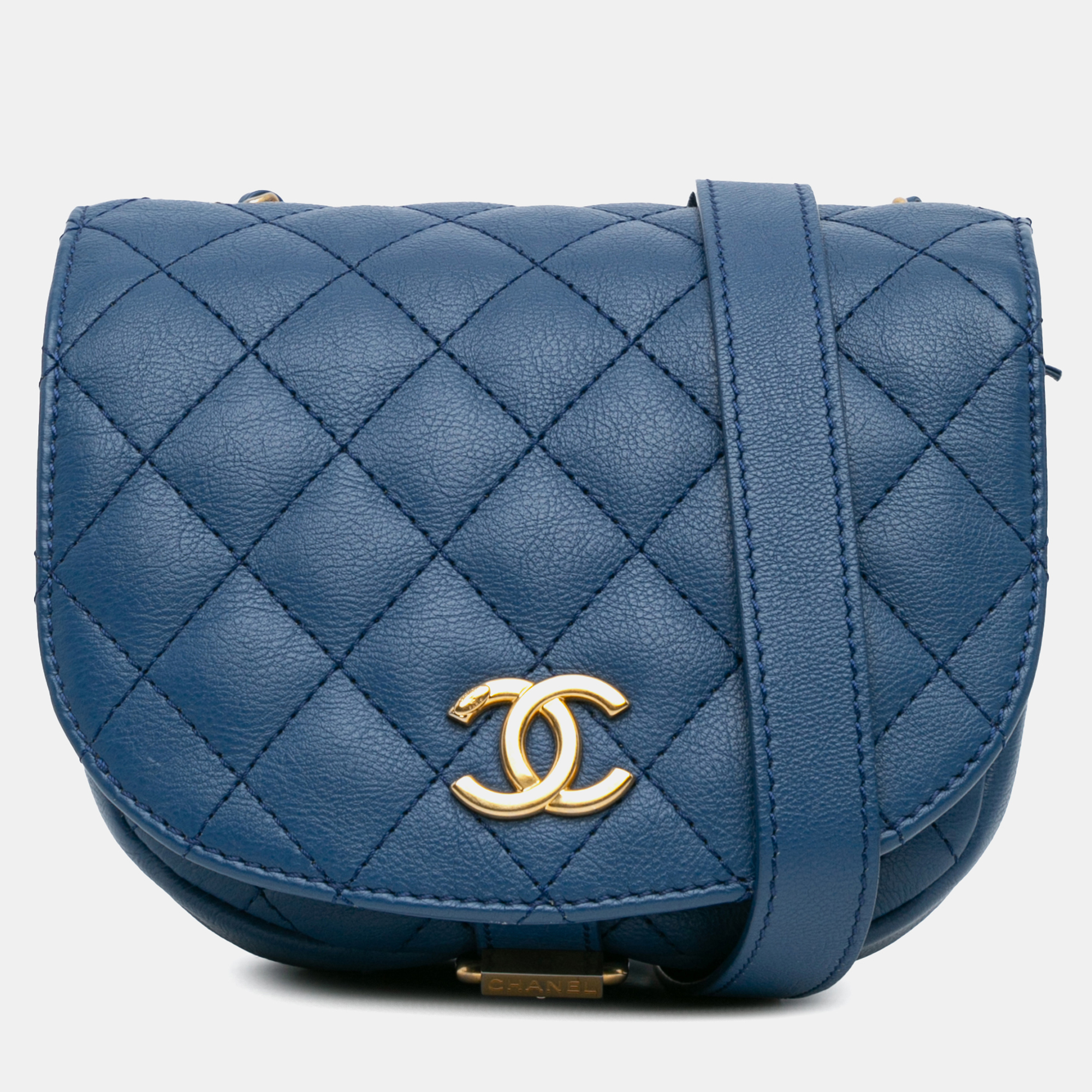 

Chanel Blue Quilted Grained Calfskin Casual Trip Messenger