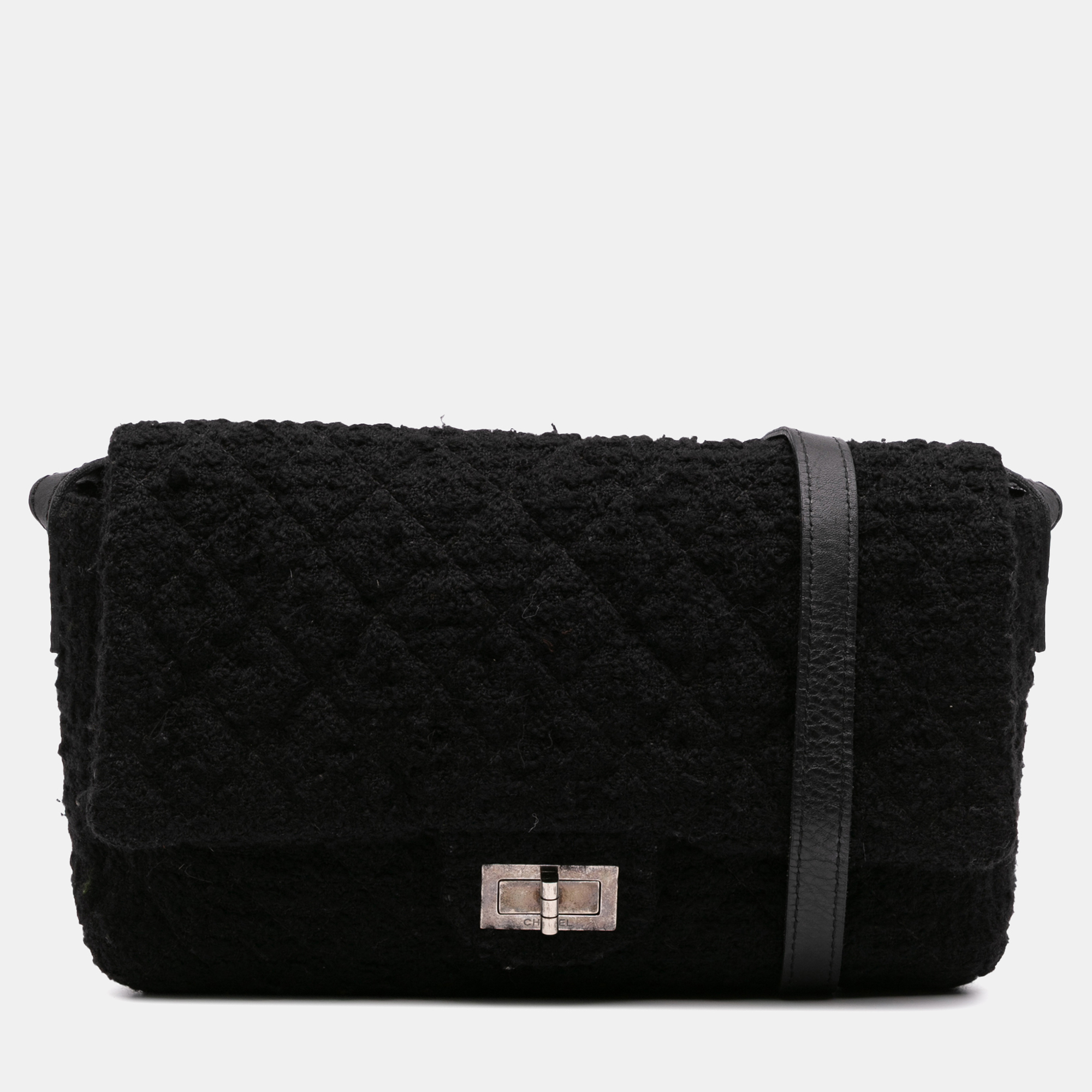 

Chanel Black Quilted Tweed Reissue 2.55 Easy Jumbo Messenger Bag