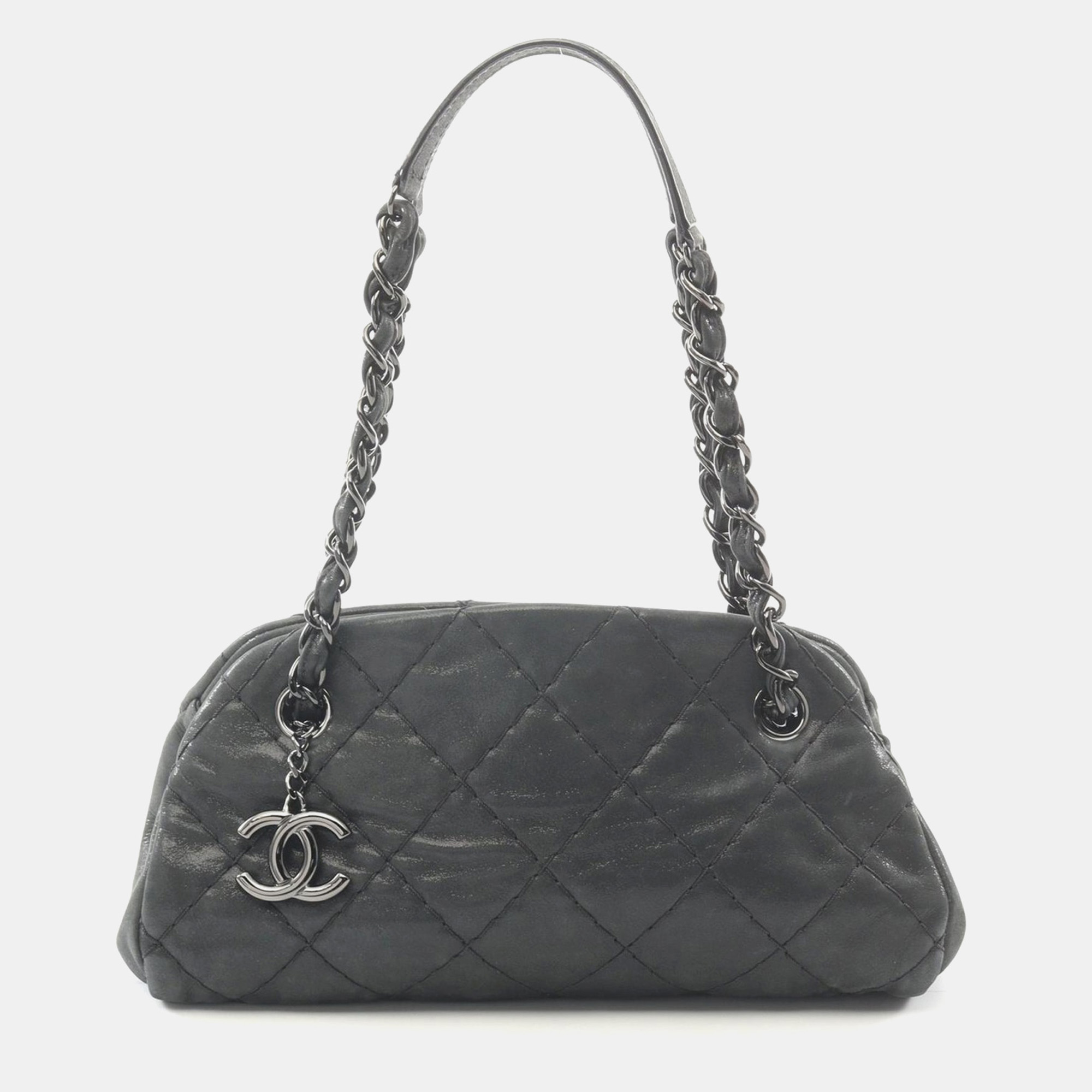 

Chanel Black Leather Mademoiselle Small Chain Shoulder Bag