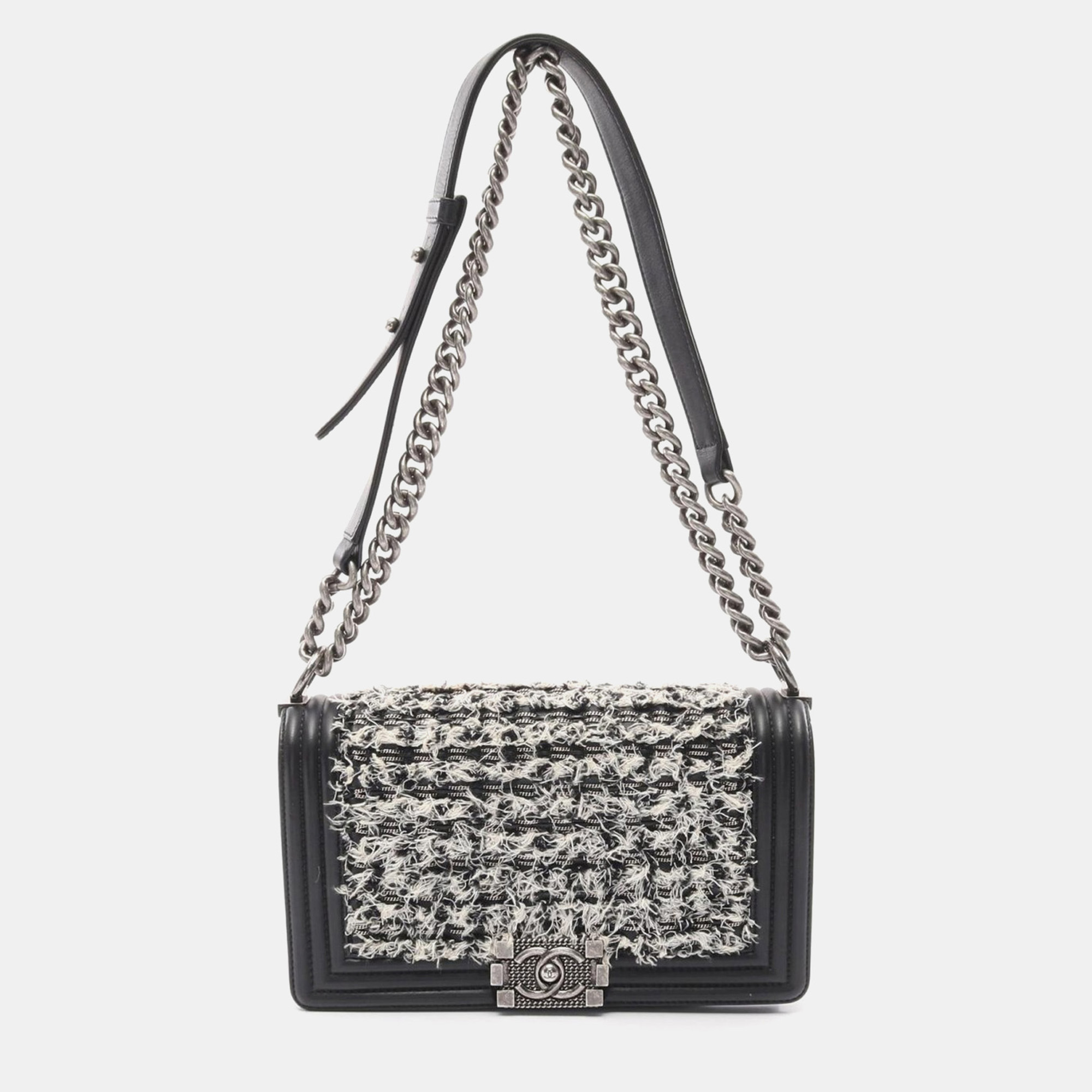 

Chanel Boy Chanel Chain Shoulder Bag Leather Fabric Black White Cc