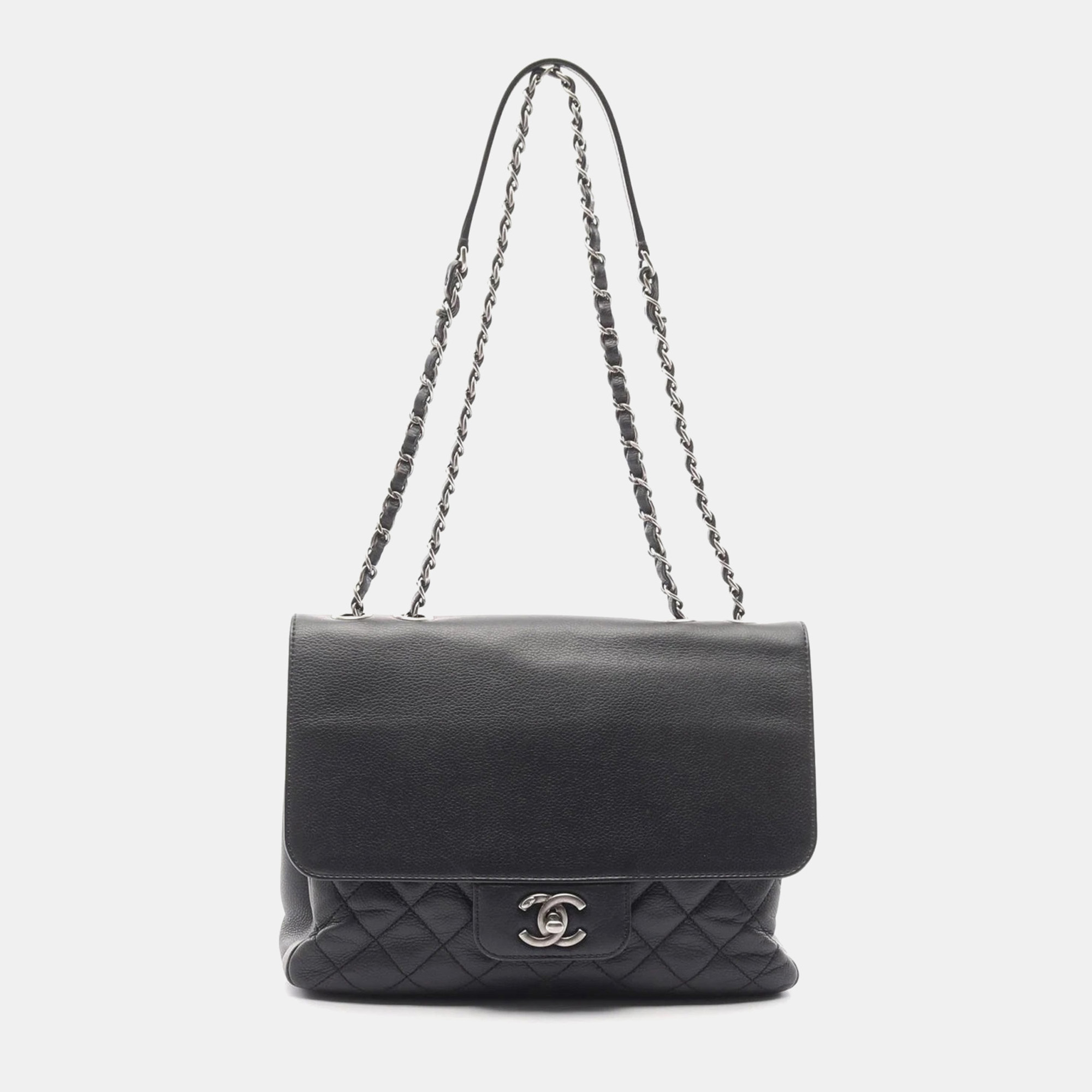

Chanel Black Leather Matelasse Chain Shoulder Bag