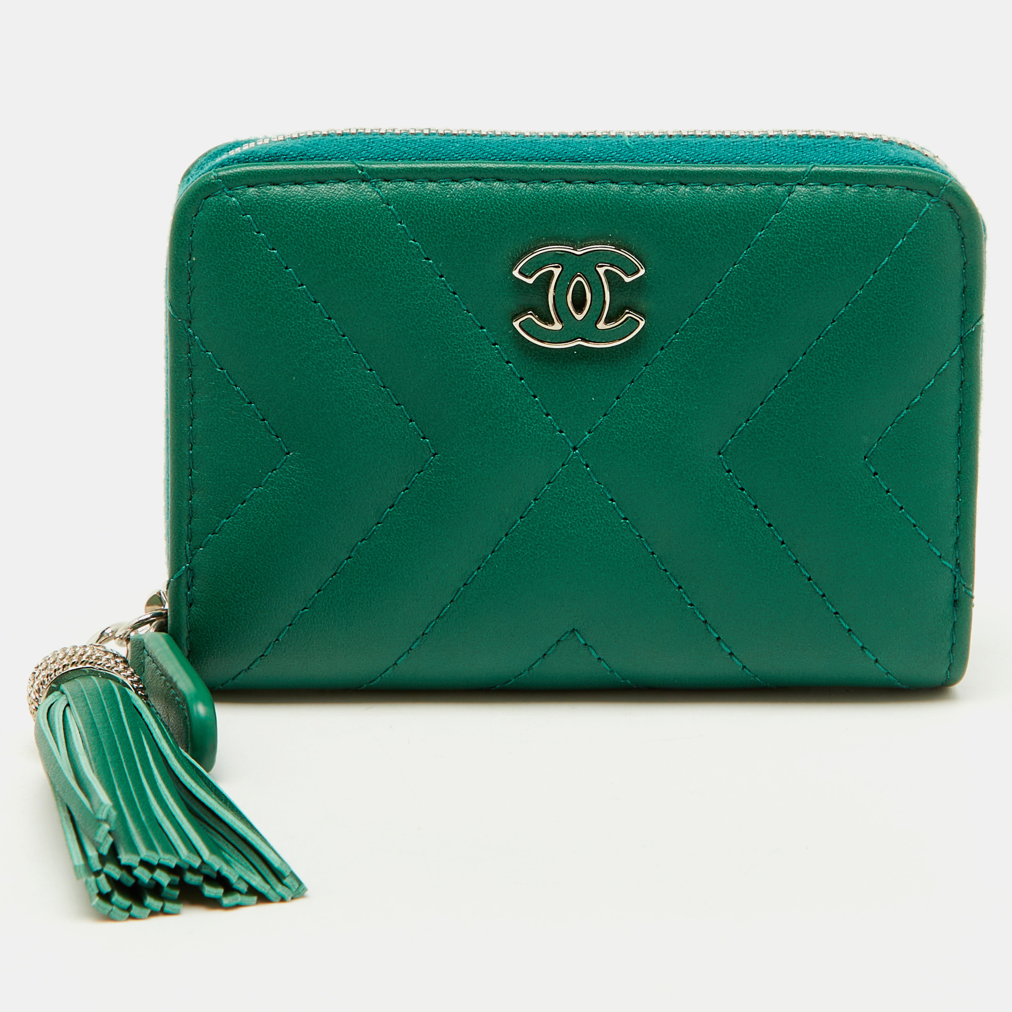 

Chanel Green Quilted Leather Tassel Coin Zip Wallet