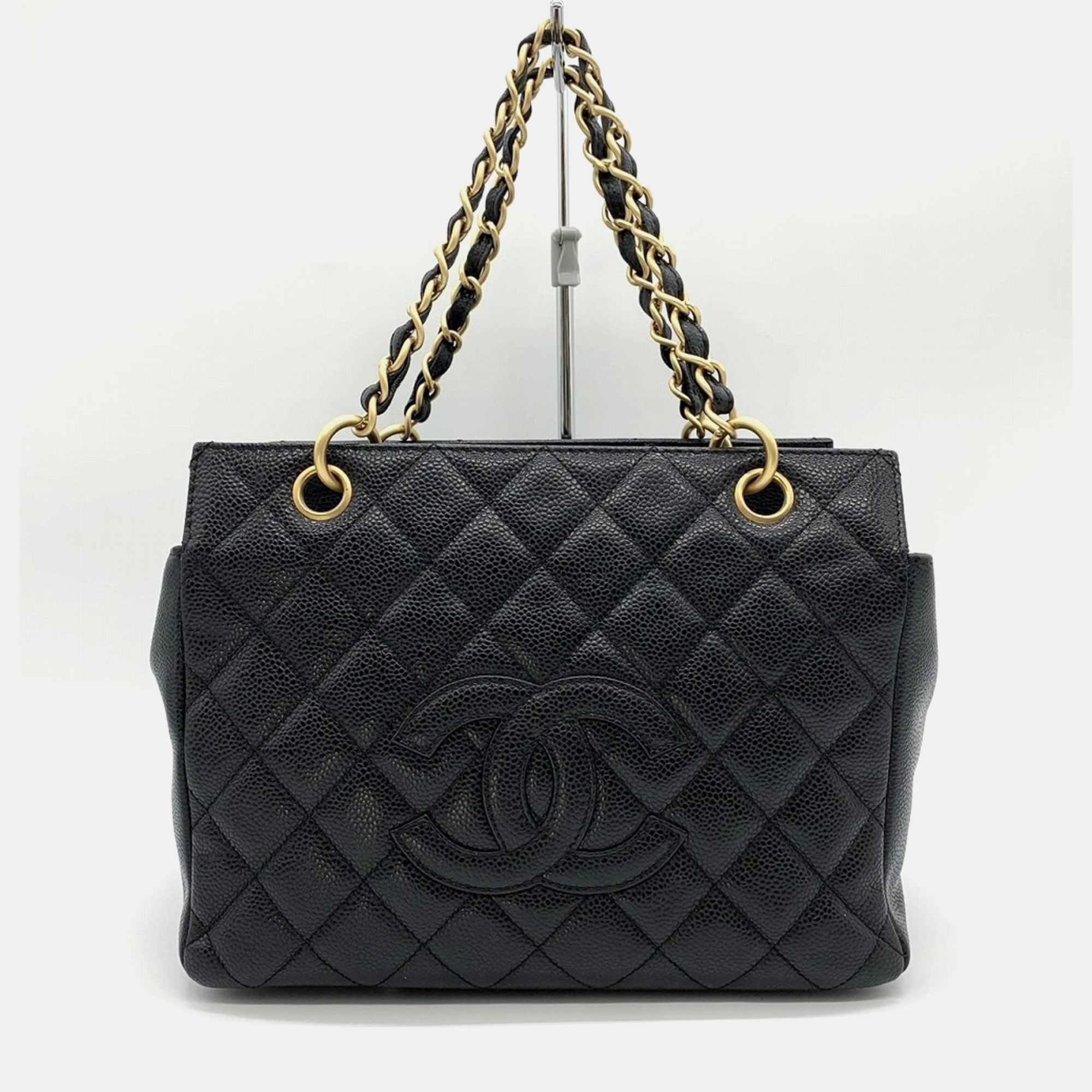 

Chanel Matelasse Chain Handbag Coco Mark Caviar Skin Black