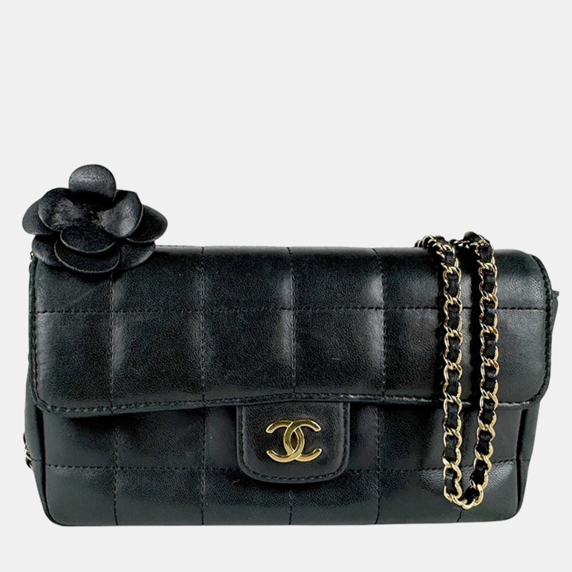 

Chanel Shoulder Bag Chocolate Bar Leather Metal Black Gold