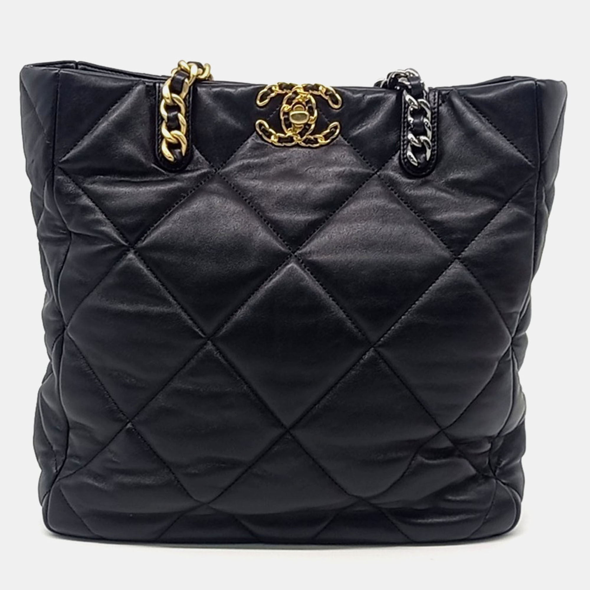 

Chanel Black Leather 19 Shopping Bag