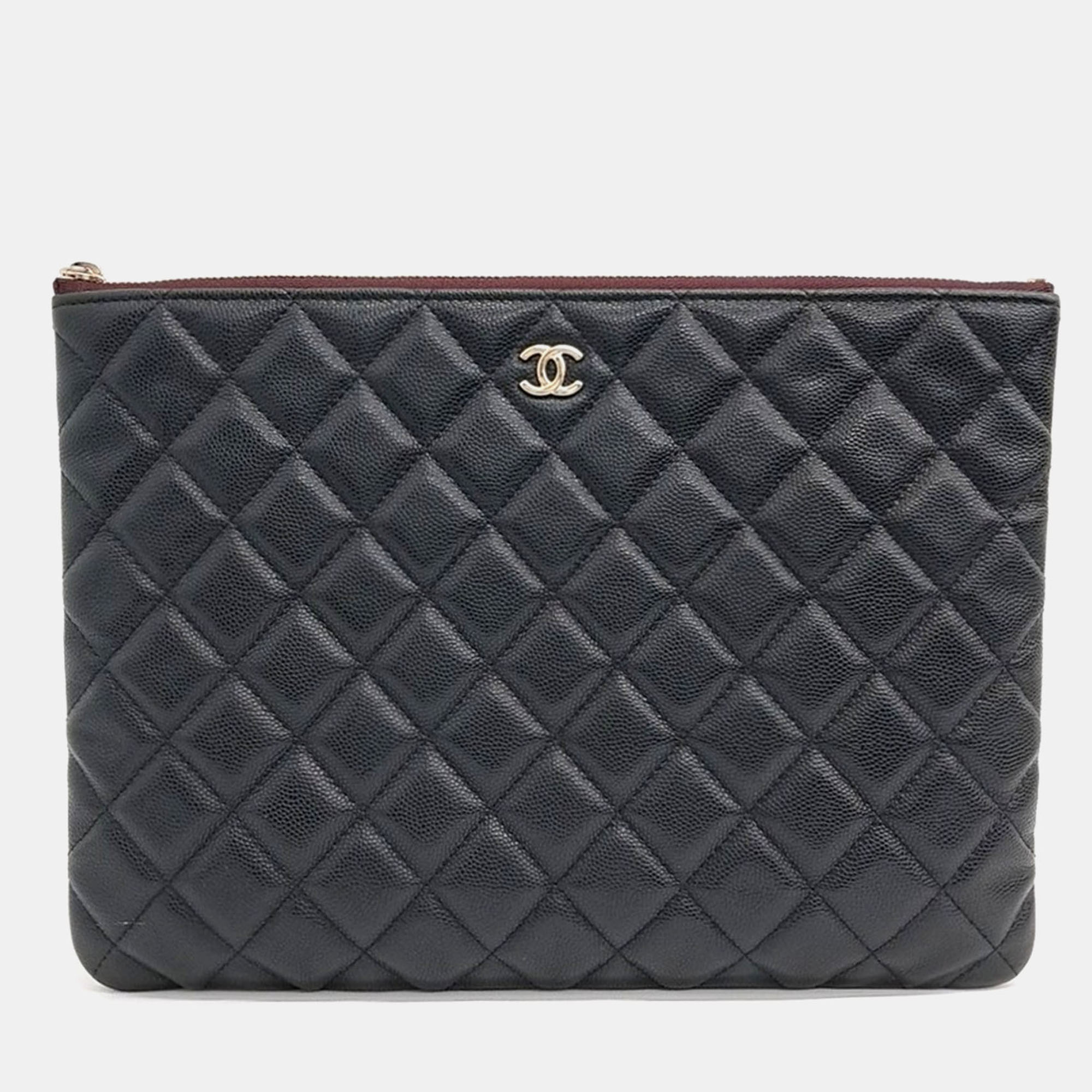 

Chanel Black Leather Caviar Clutch New Medium bag