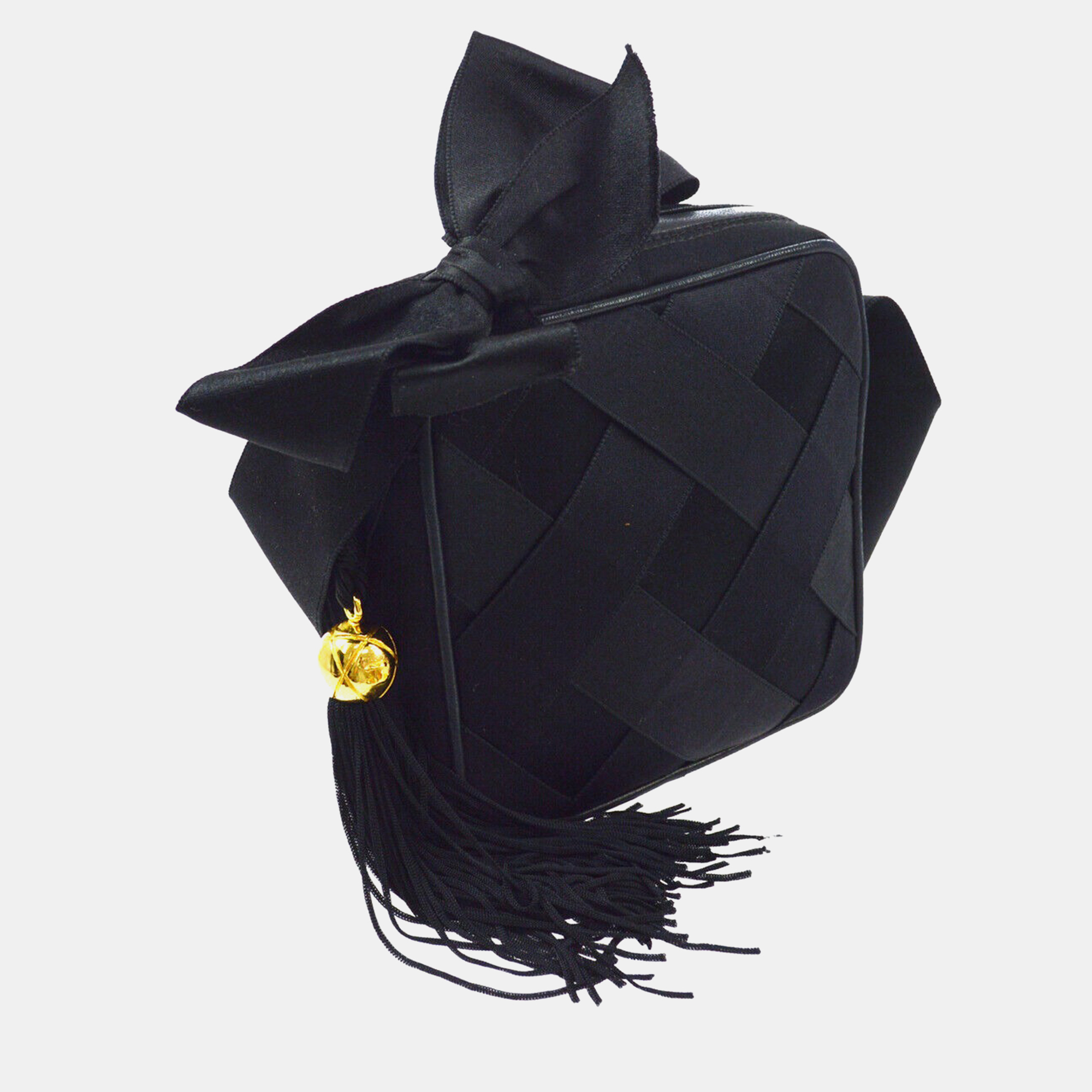 

Chanel Black Quilted Bow Motif Fringe Shoulder Bag