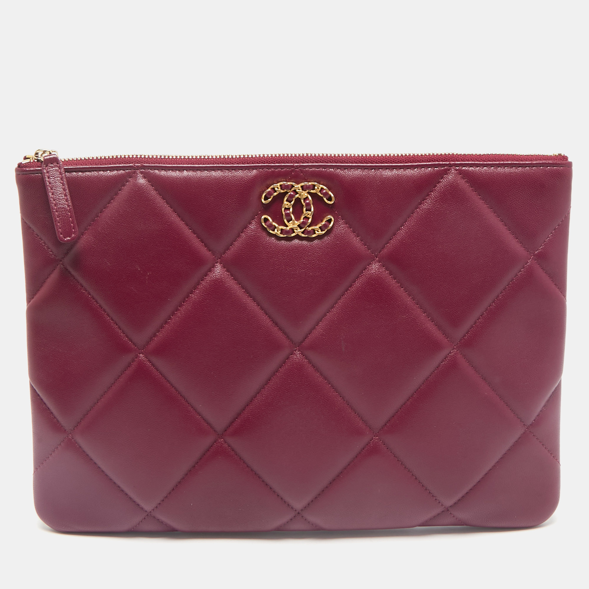 

Chanel Burgundy Quilted Lambskin Leather Medium O Case Clutch