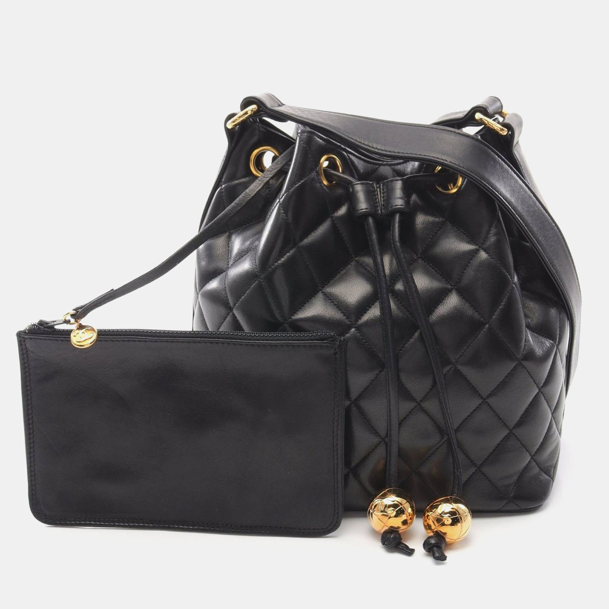

Chanel Black Matelasse Lambskin Leather Chain Shoulder Bag